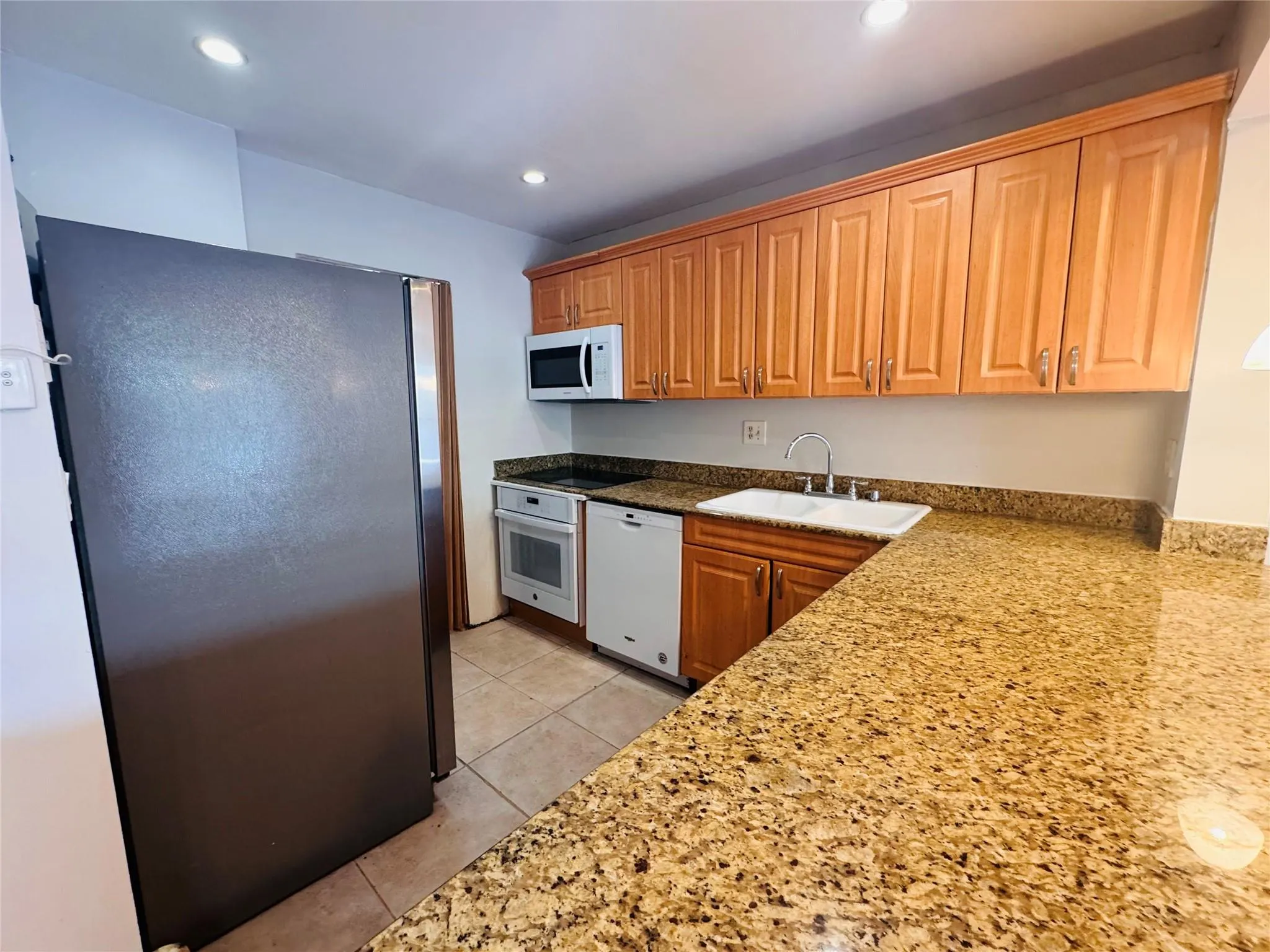 8020 Colony Cir, #302