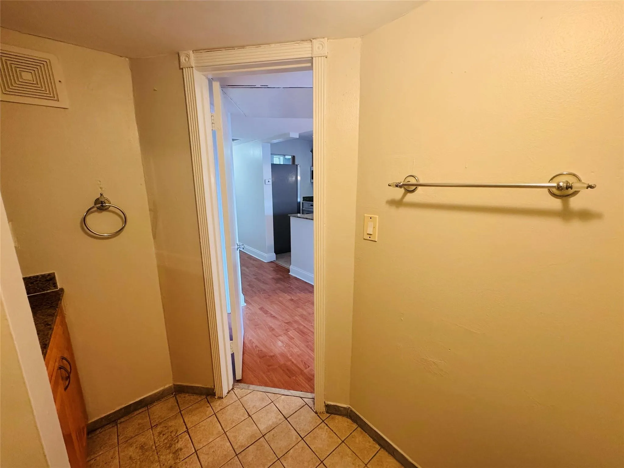 8020 Colony Cir, #302