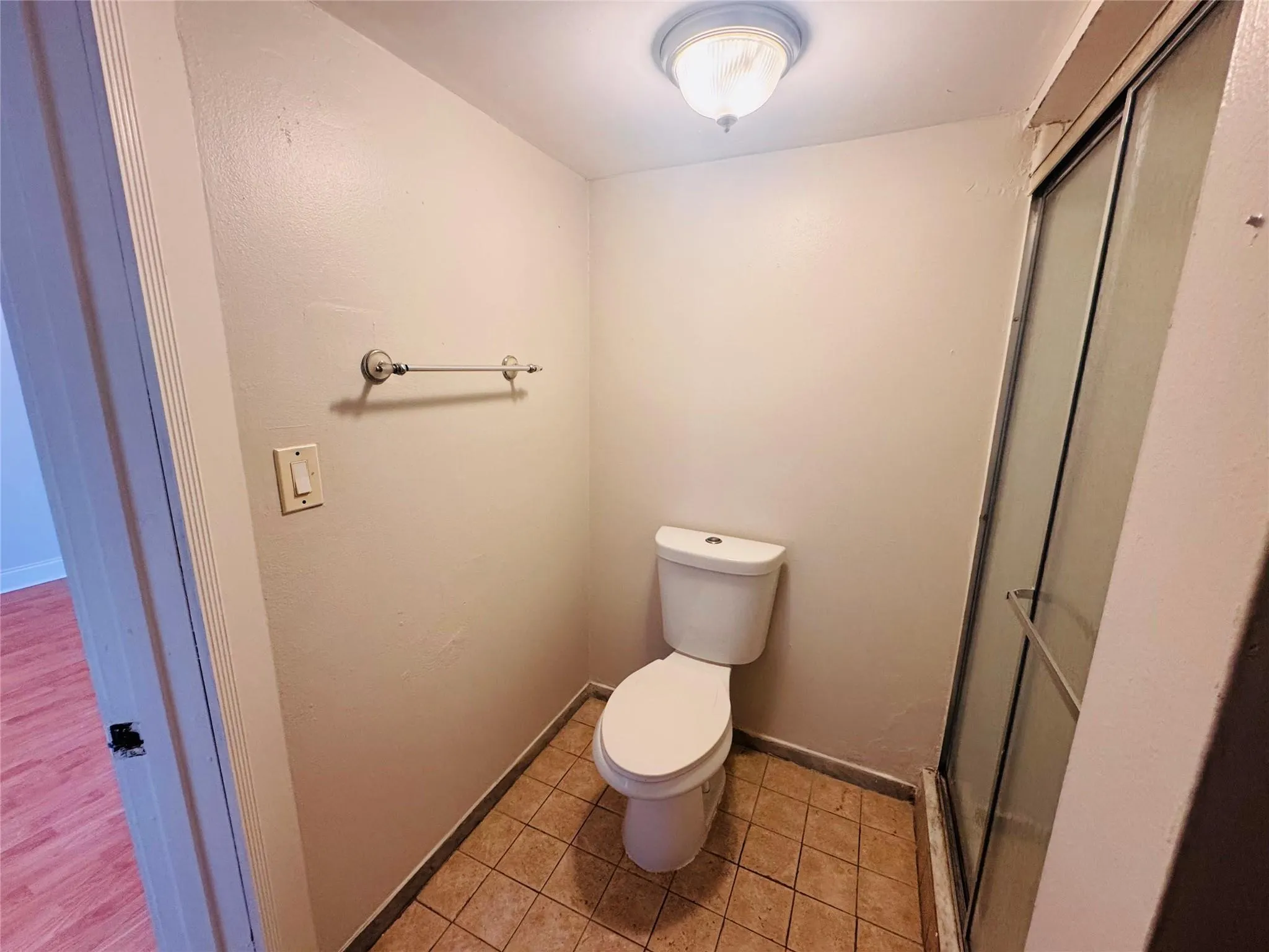 8020 Colony Cir, #302