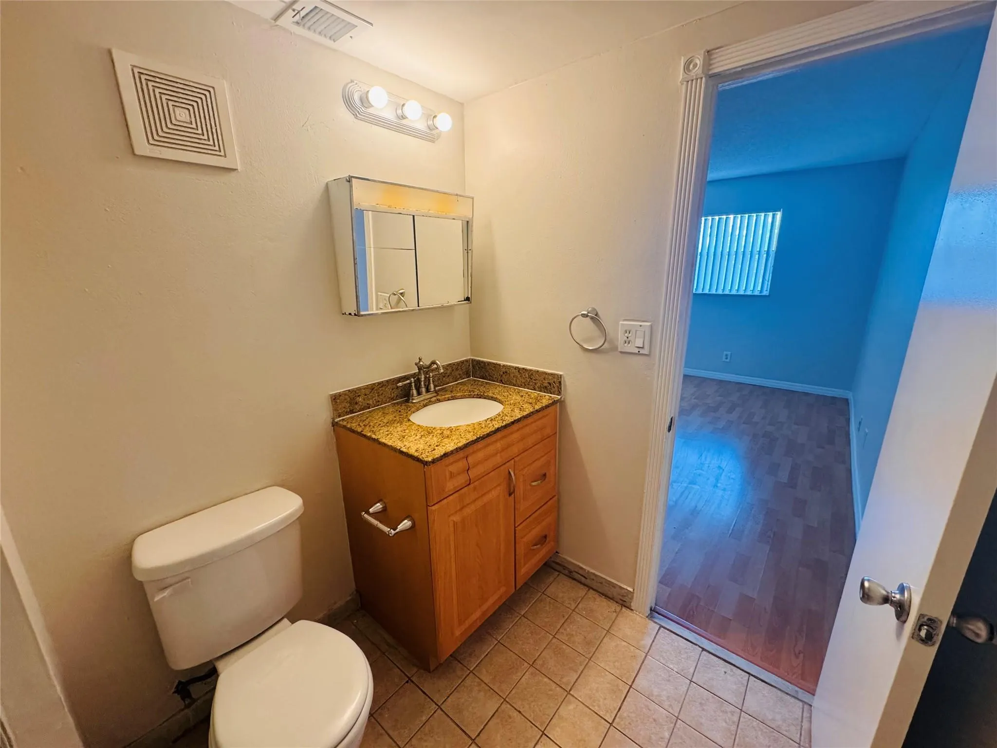 8020 Colony Cir, #302