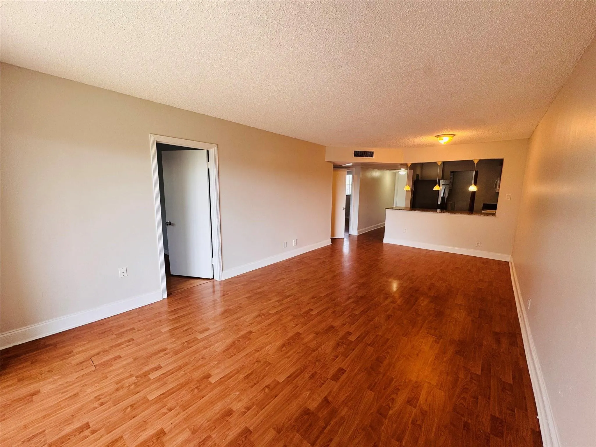 8020 Colony Cir, #302