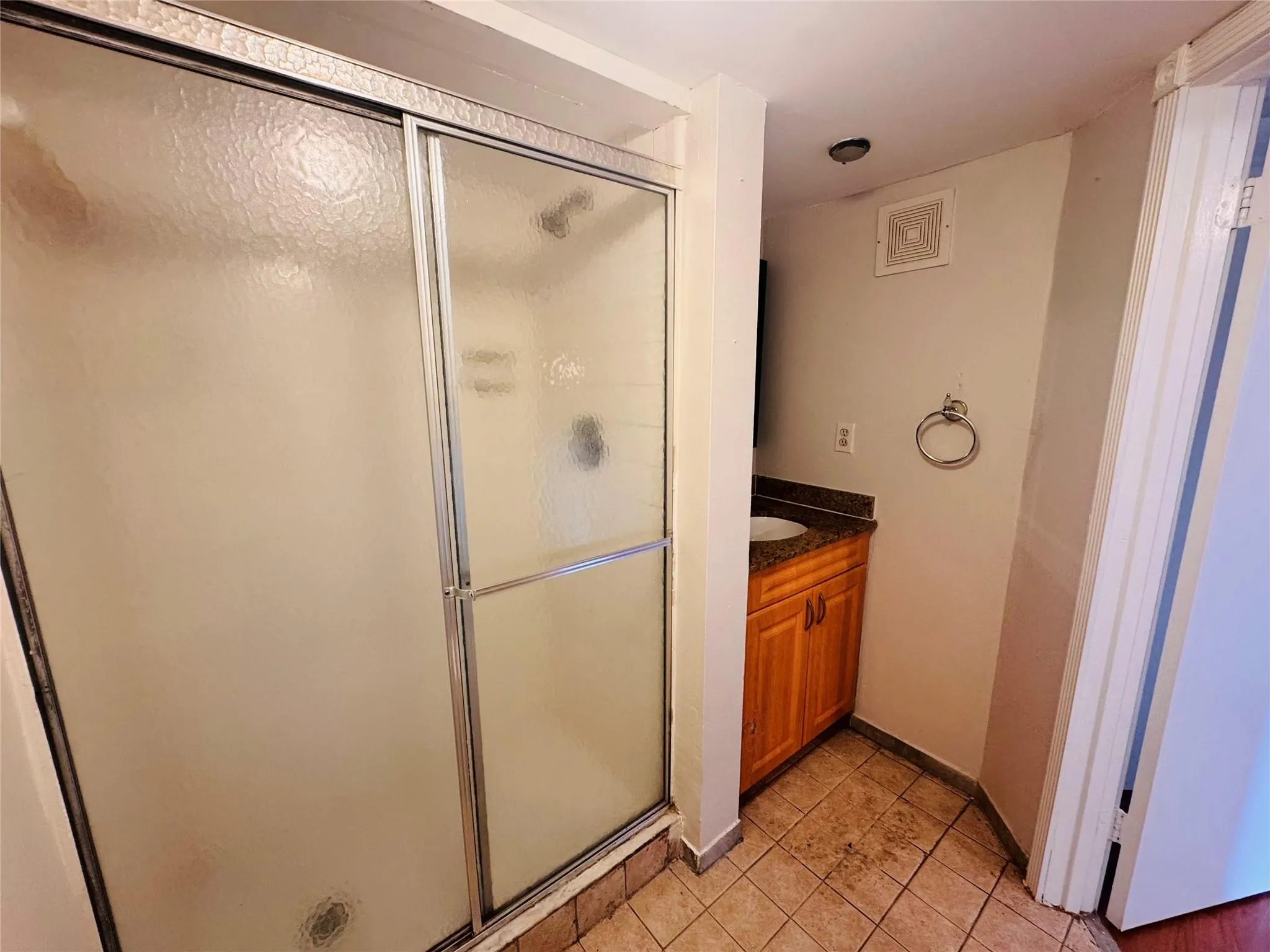 8020 Colony Cir, #302
