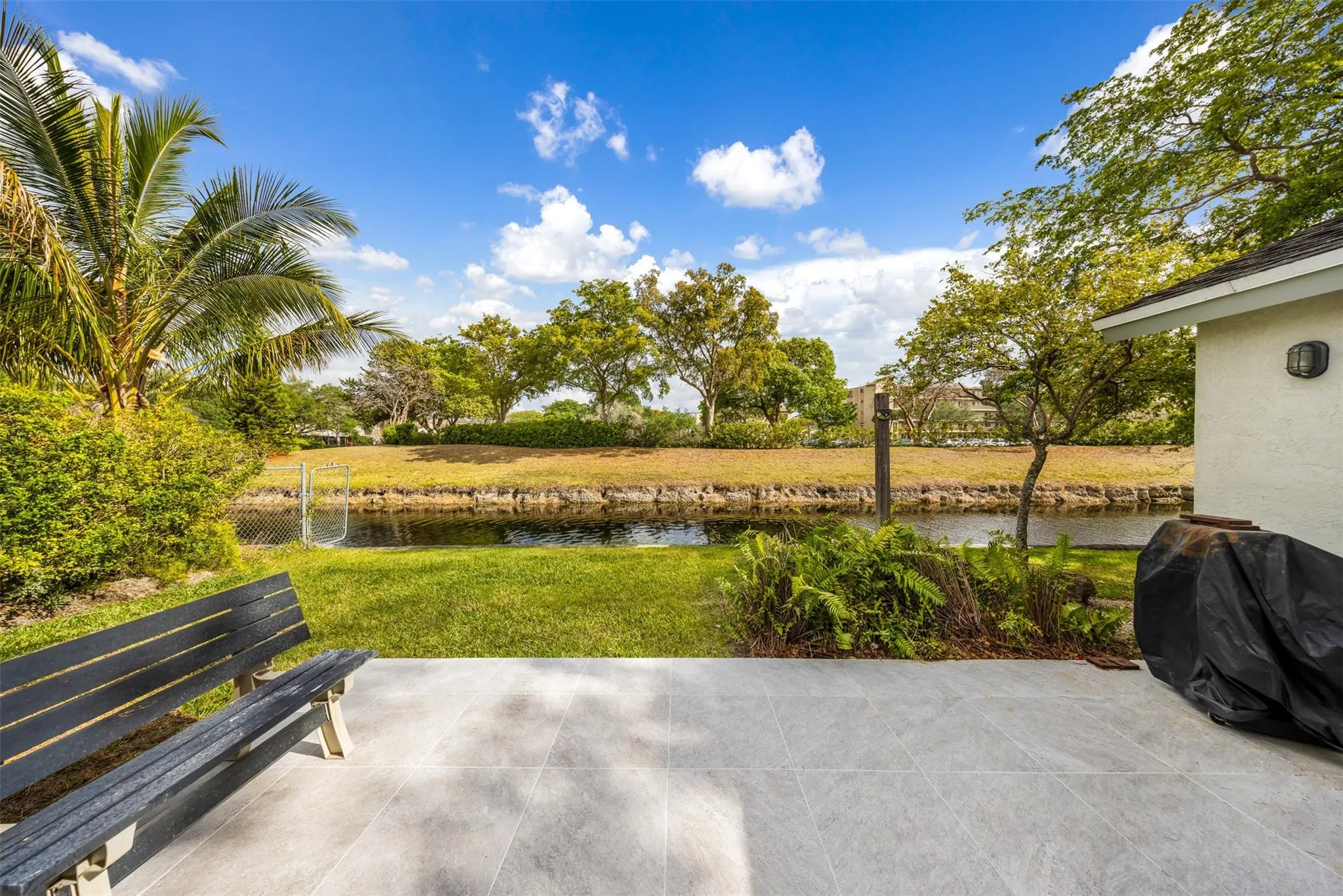 8031 NW 47th Ct