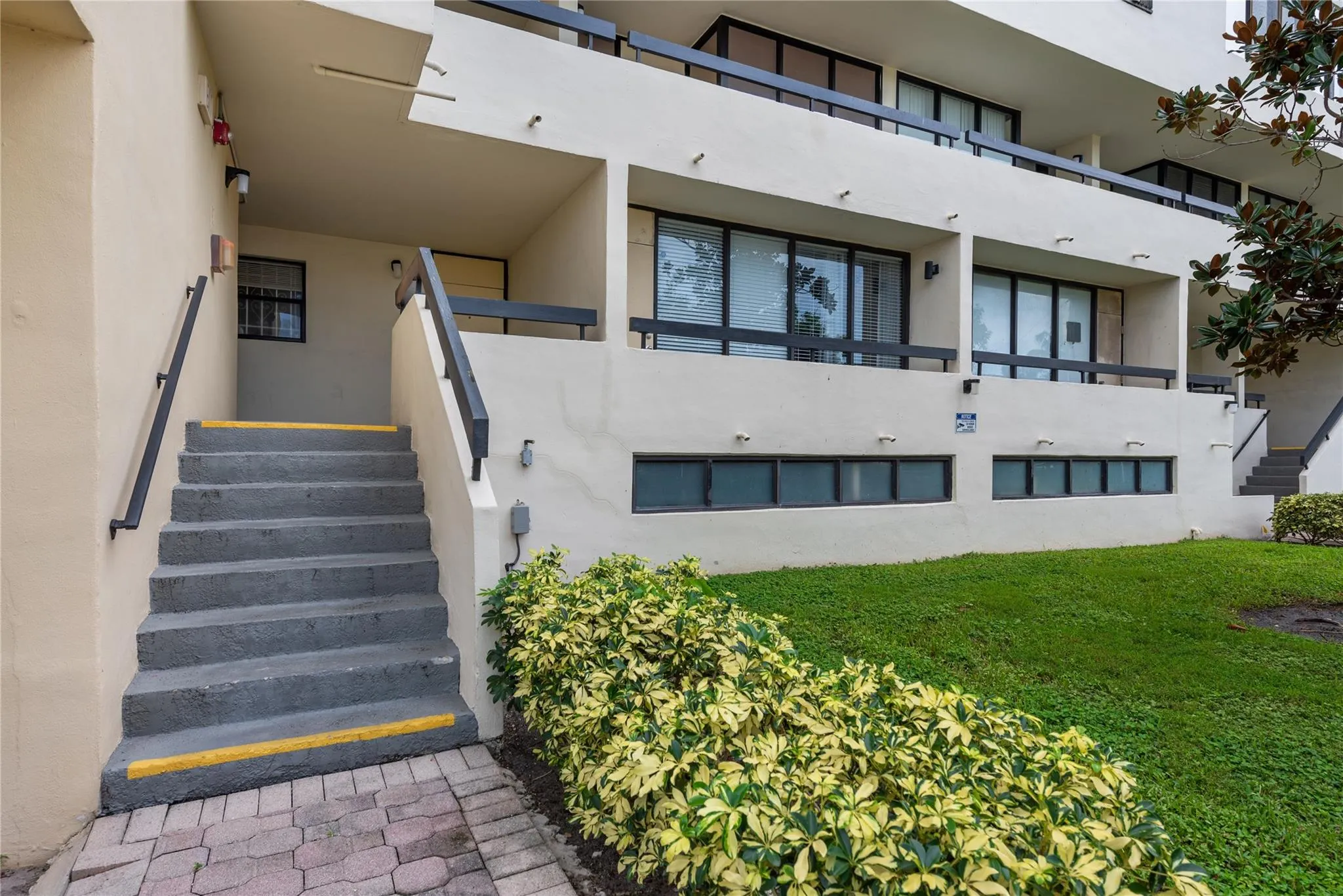 1401 S Federal Highway, #122