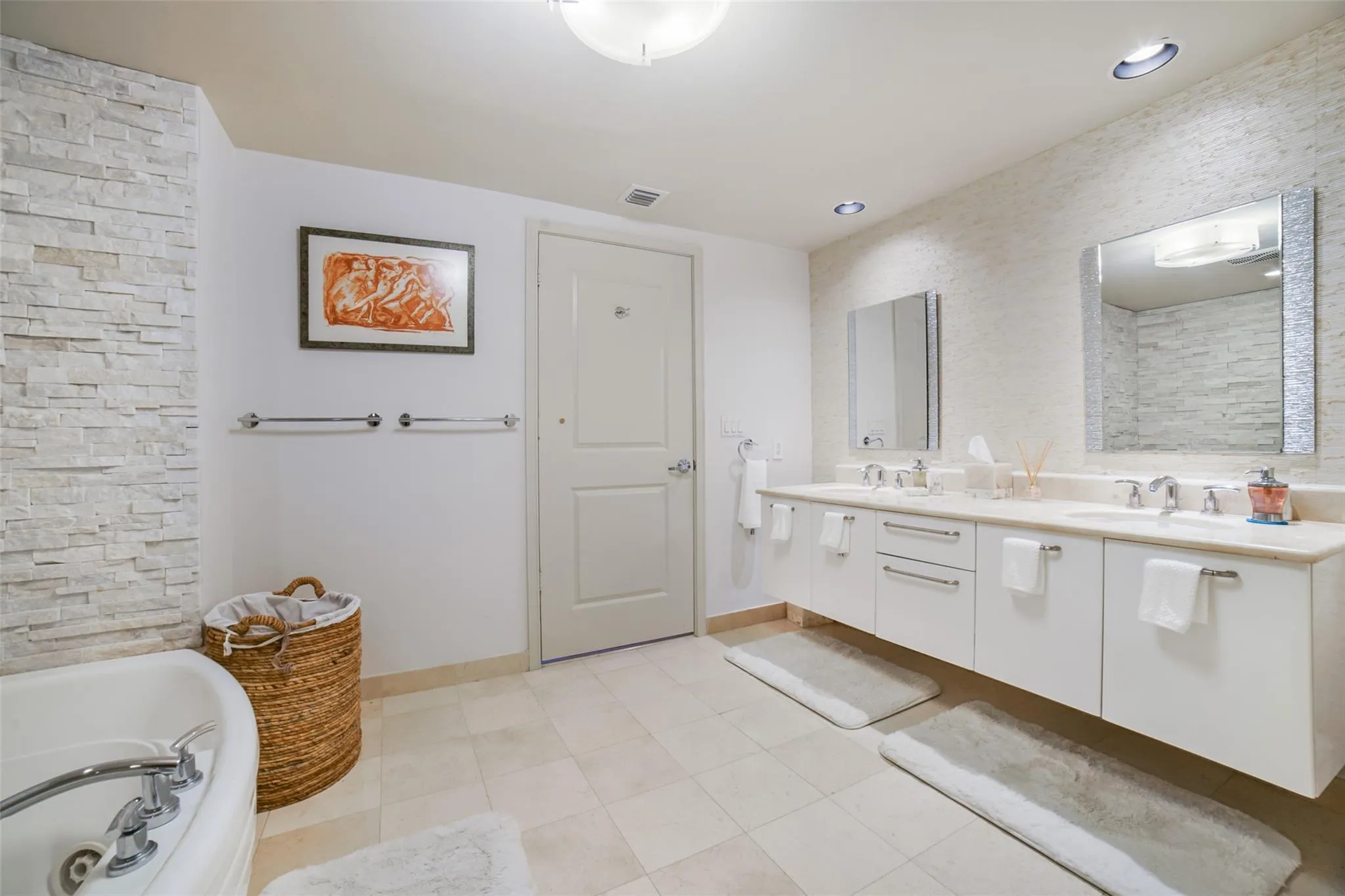 3101 S Ocean Dr, #401