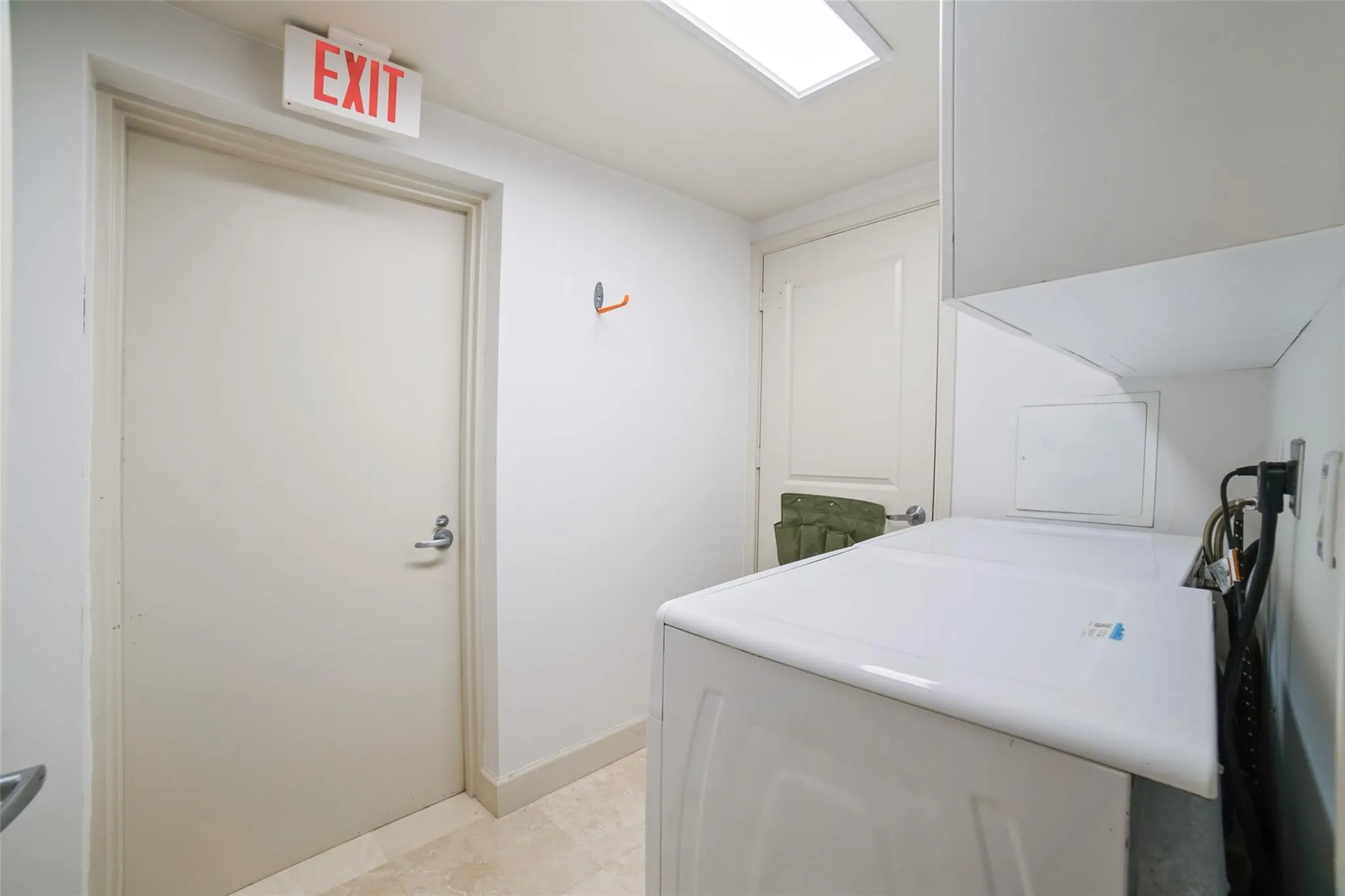 3101 S Ocean Dr, #401