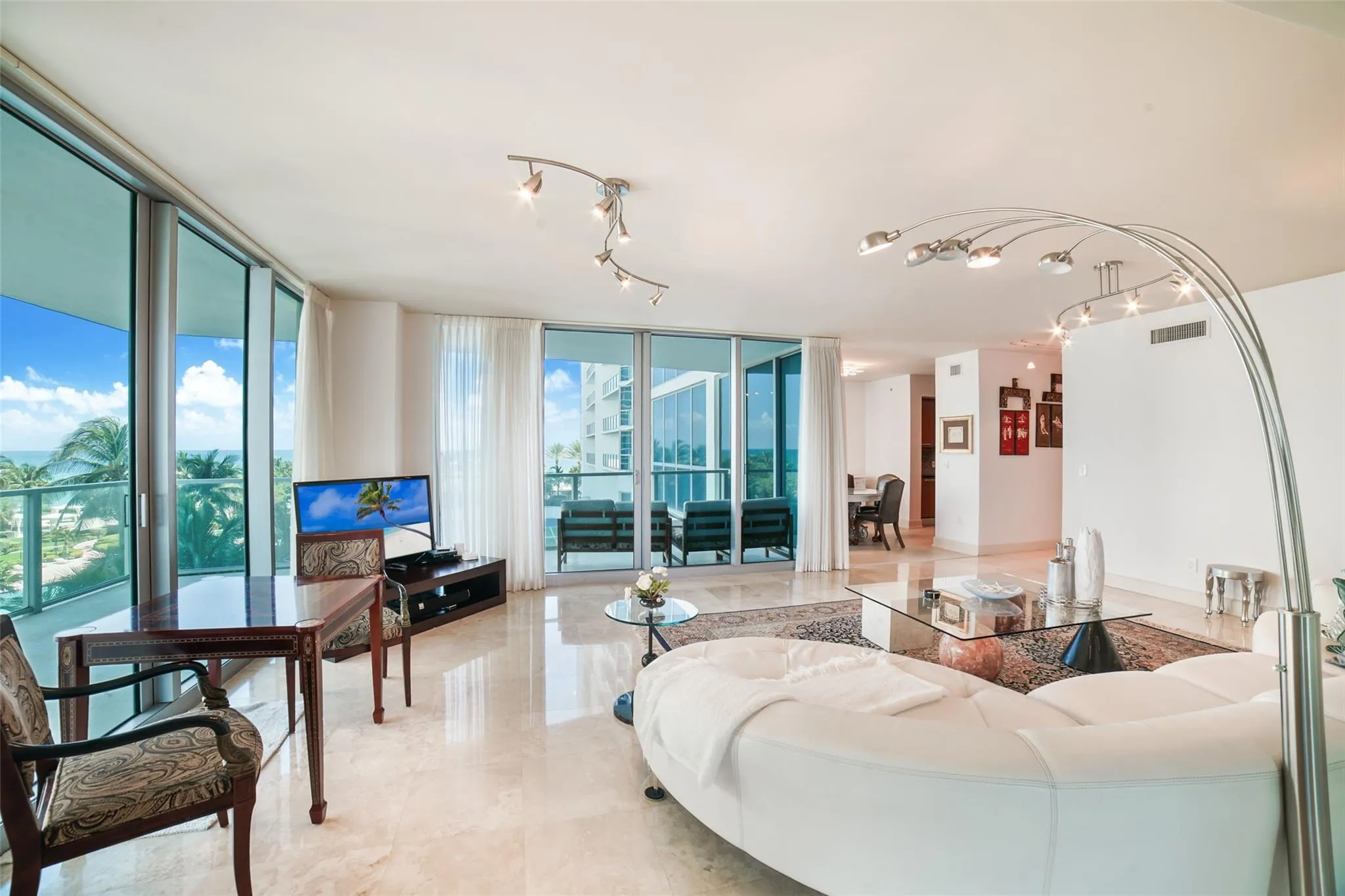 3101 S Ocean Dr, #401