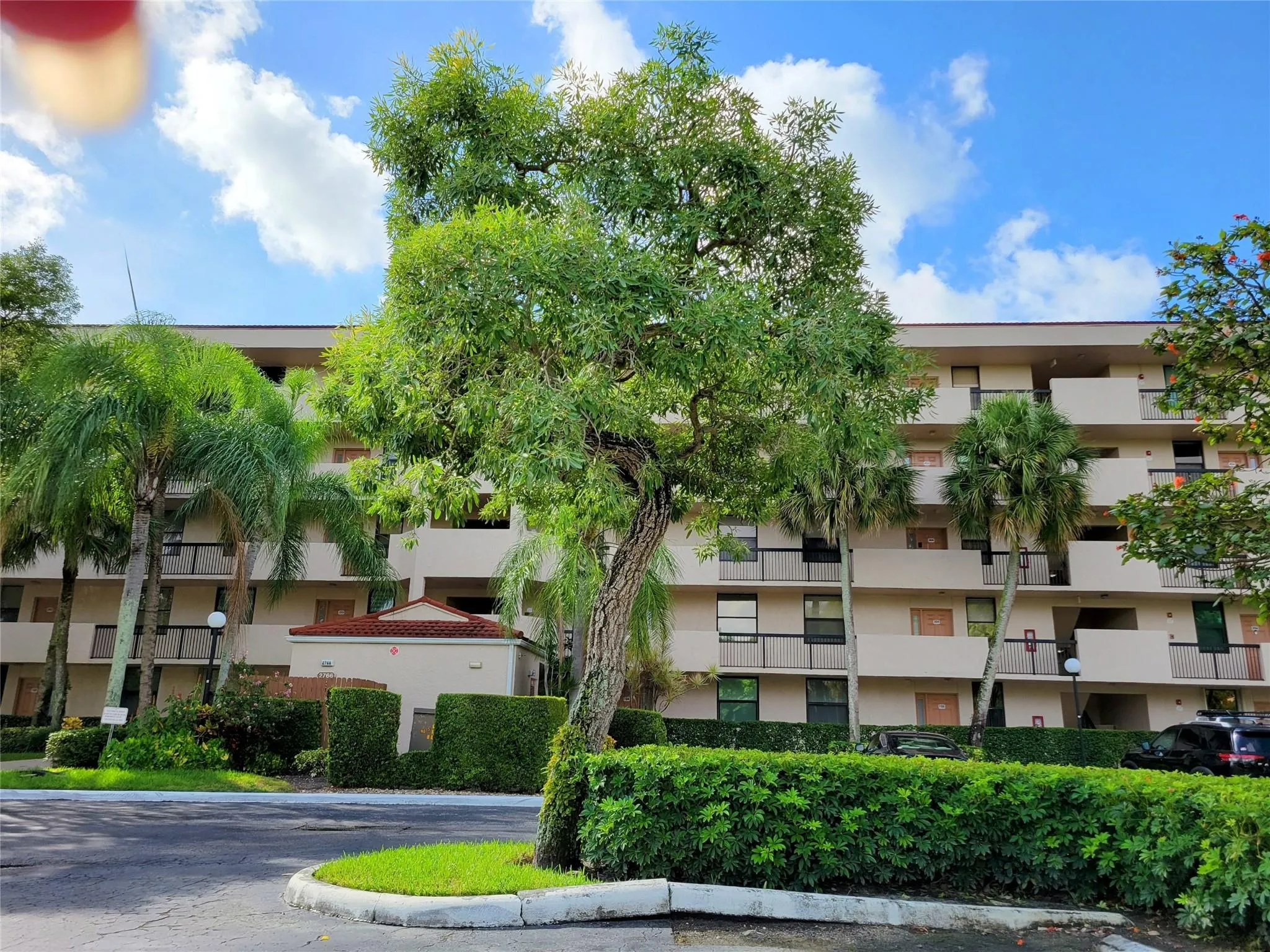 2766 Carambola Cir, #504