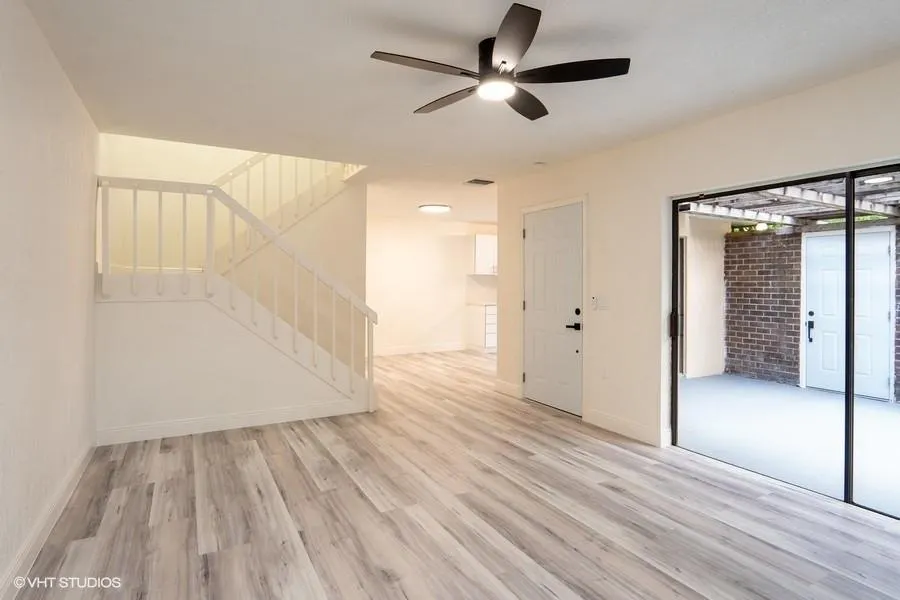 1424 14th Ter, #1424