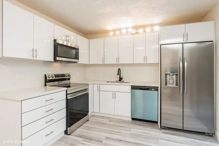 1424 14th Ter, #1424
