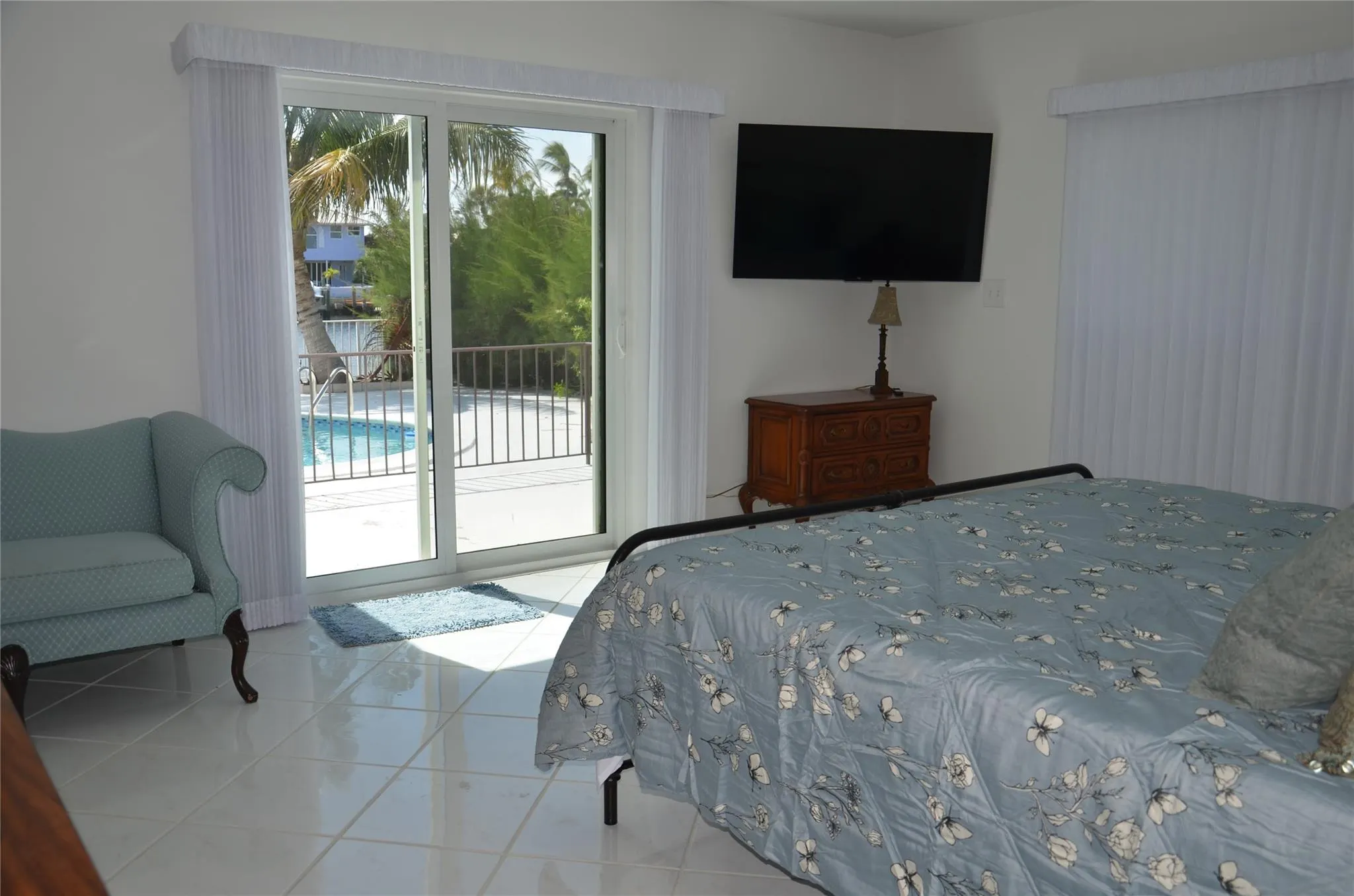 1702 S Ocean Blvd