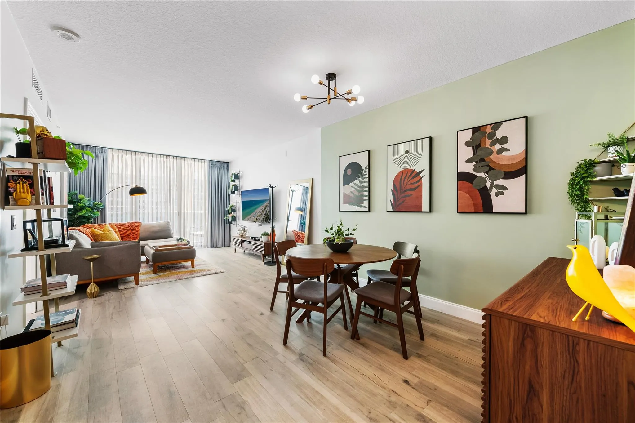 350 SE 2nd St, #780