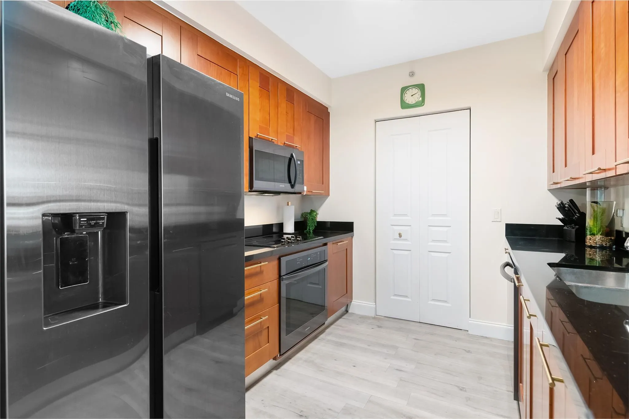 350 SE 2nd St, #780
