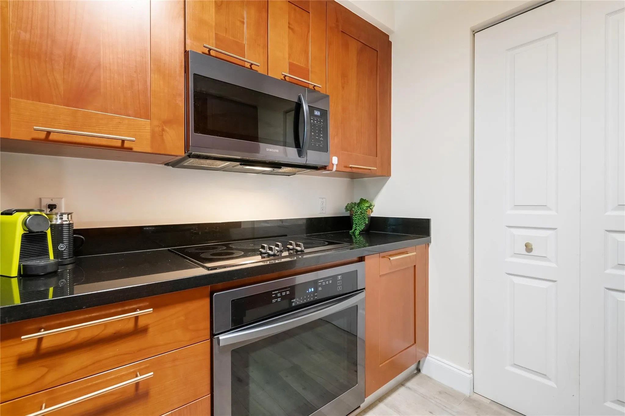 350 SE 2nd St, #780