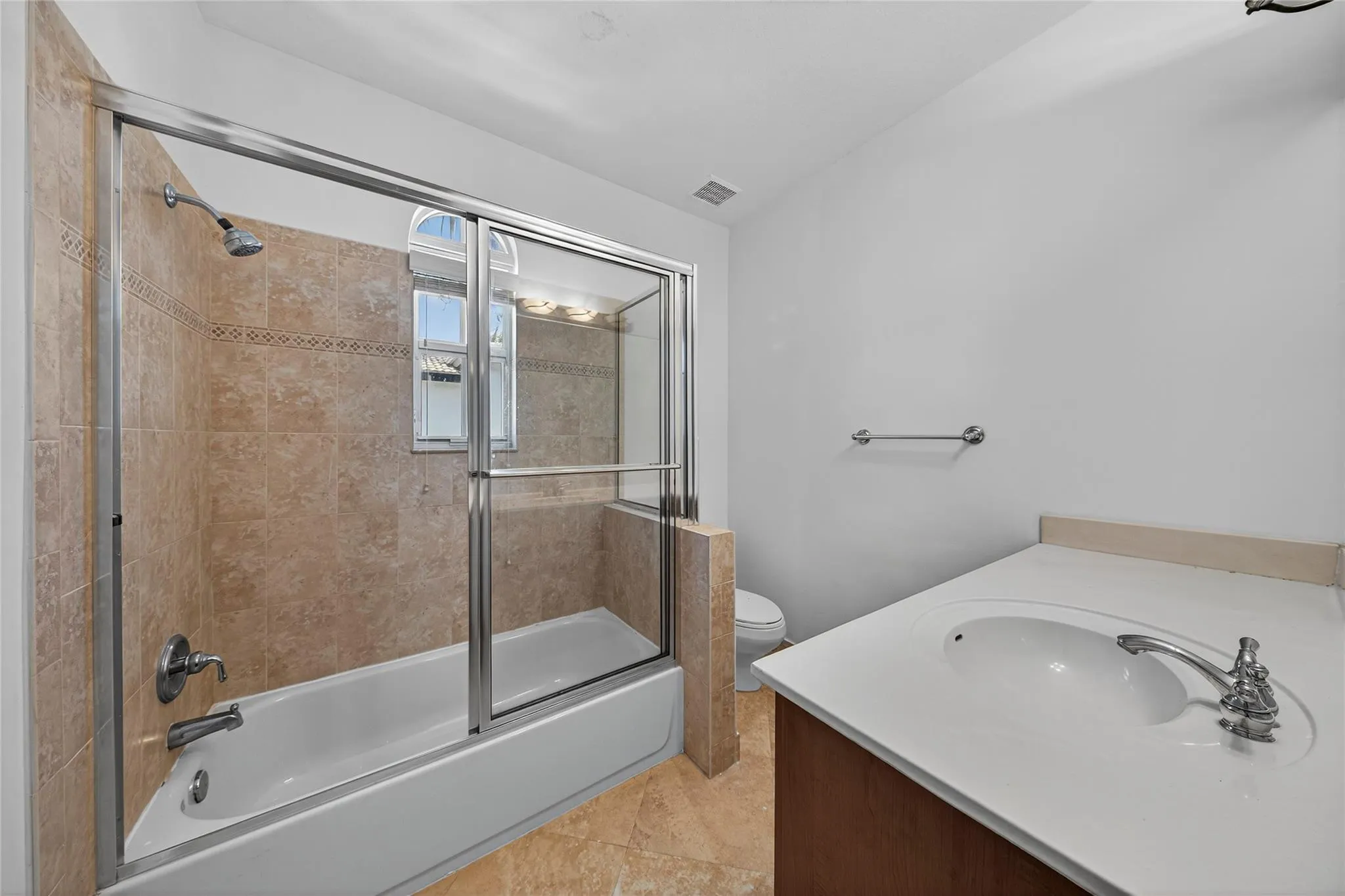 3241 NE 13th St
