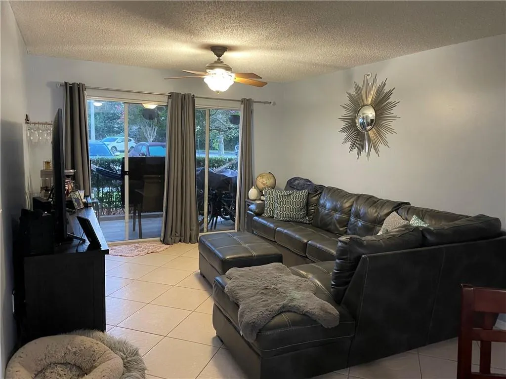 5025 WILES RD, #101