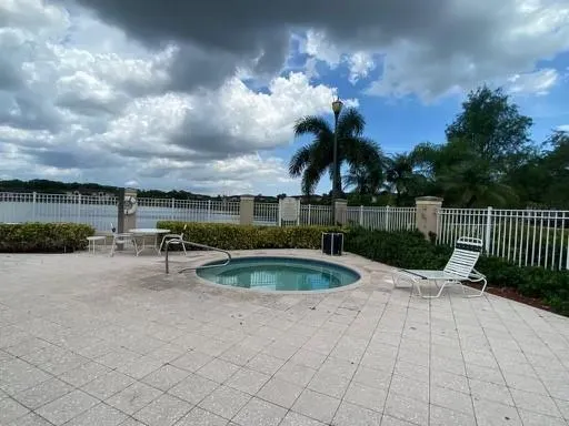 5025 WILES RD, #101