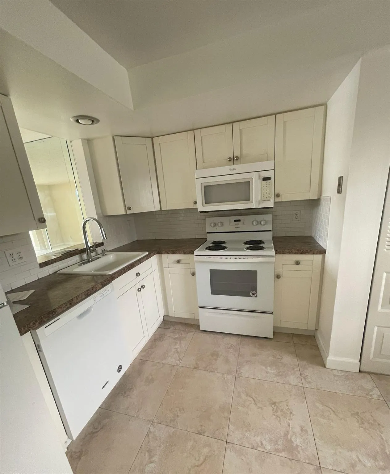 1550 NW 80th Ave, #201
