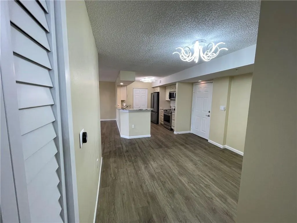 1200 Scotia Drive, #306