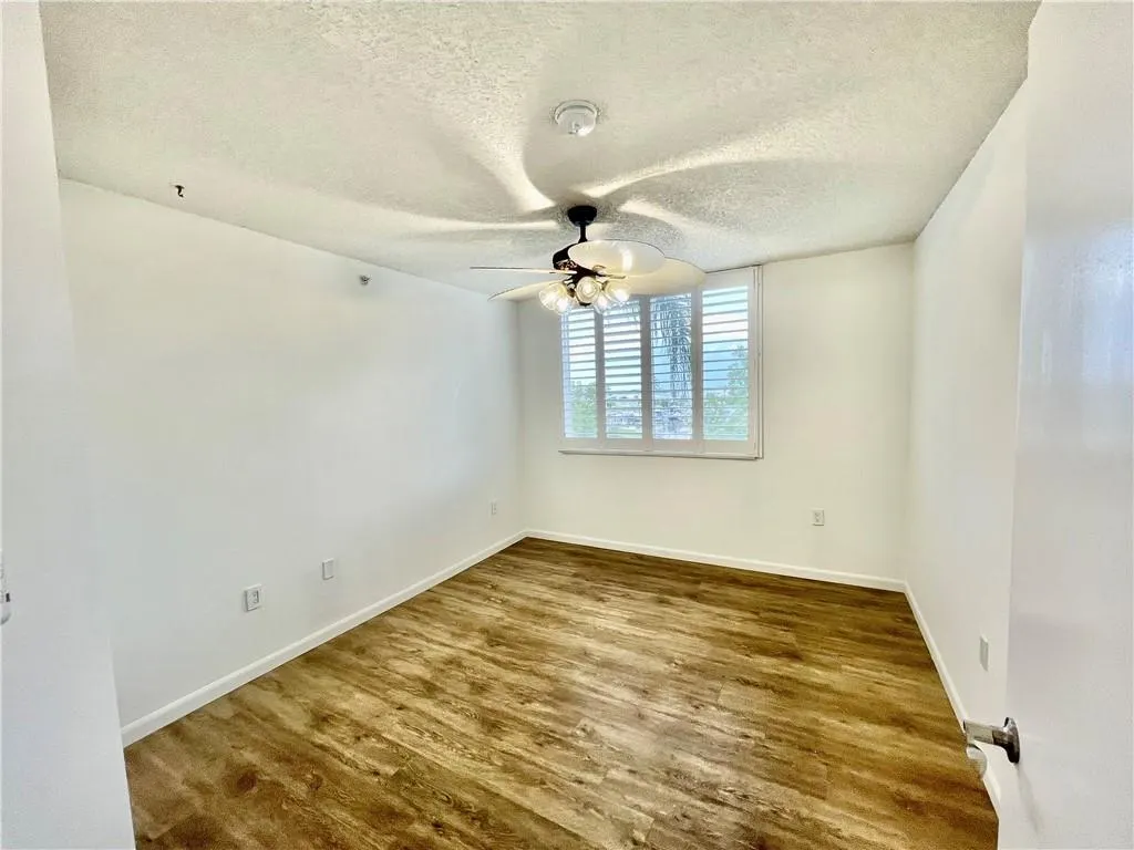 1200 Scotia Drive, #306
