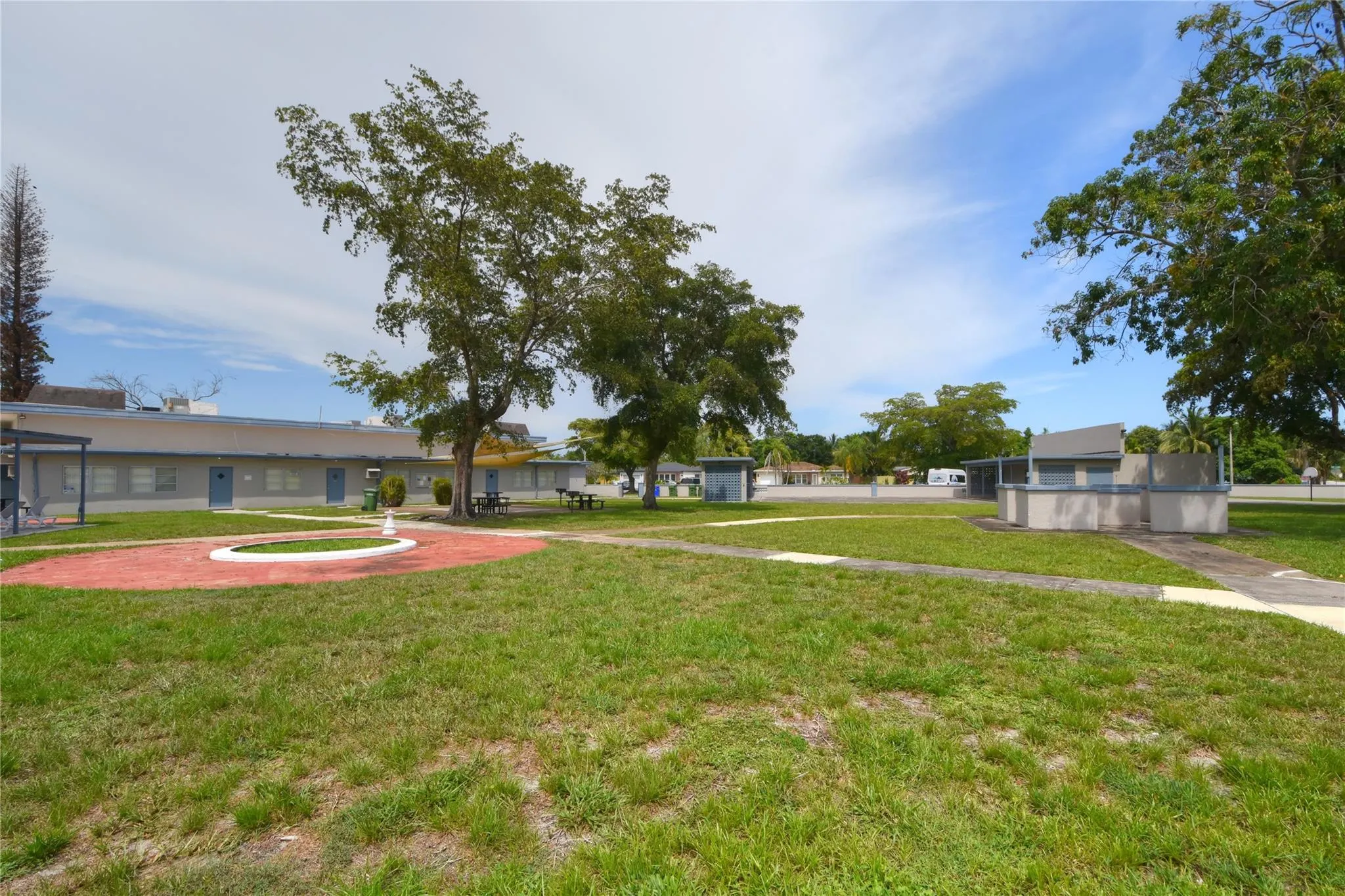 5385 SW 8th Ct