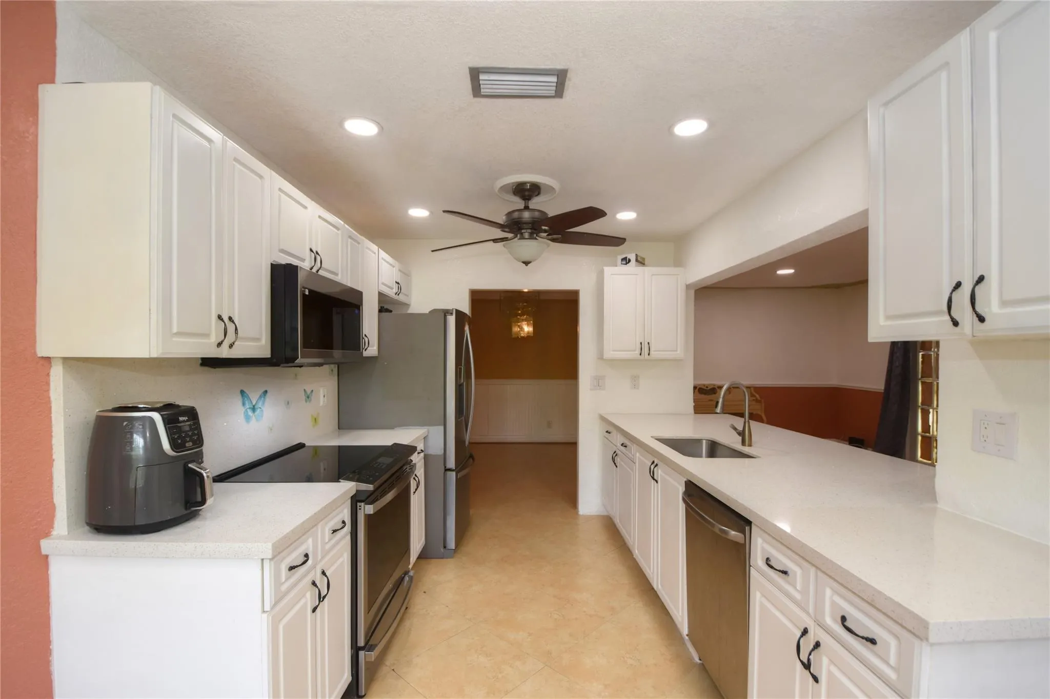 5385 SW 8th Ct