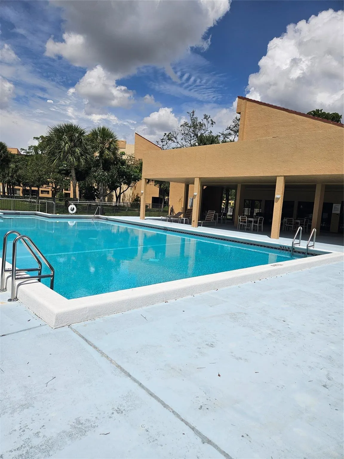 8592 W Sunrise Blvd, #416