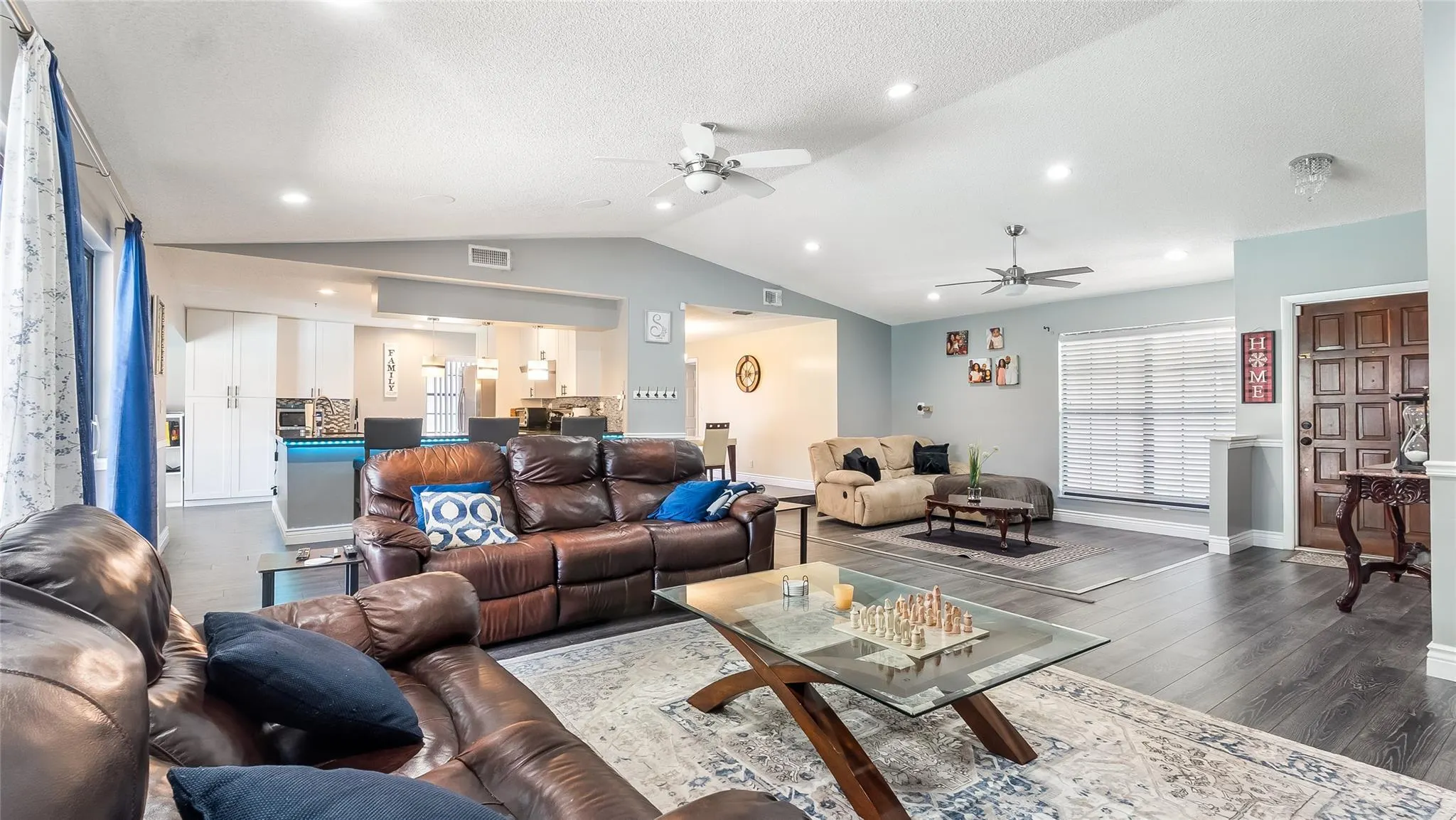 8842 NW 1st Street