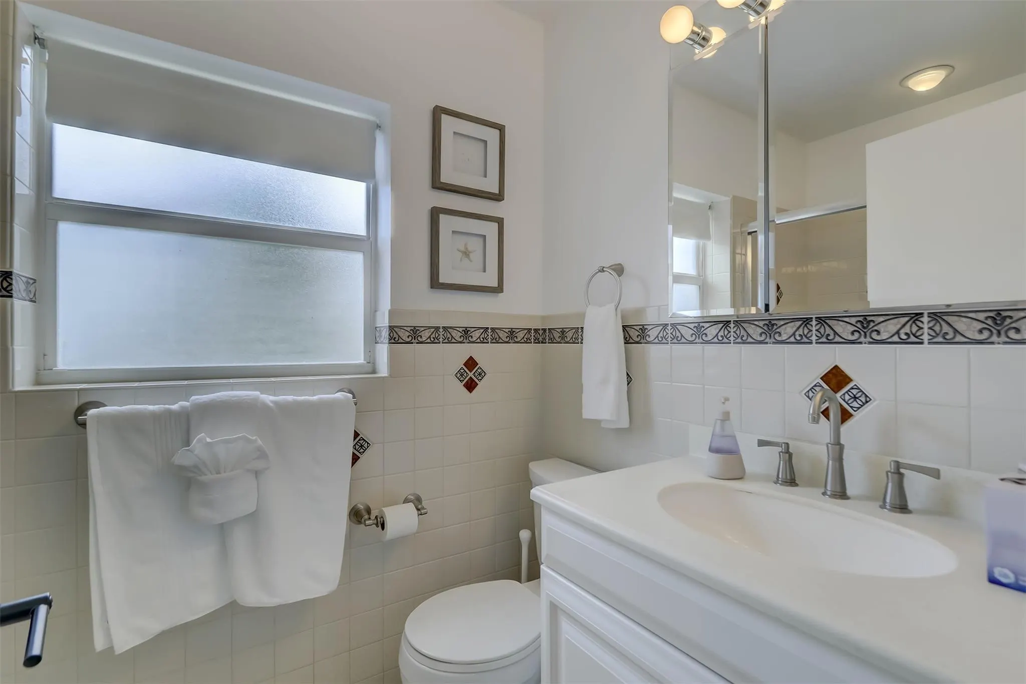 741 NE 16th Ter