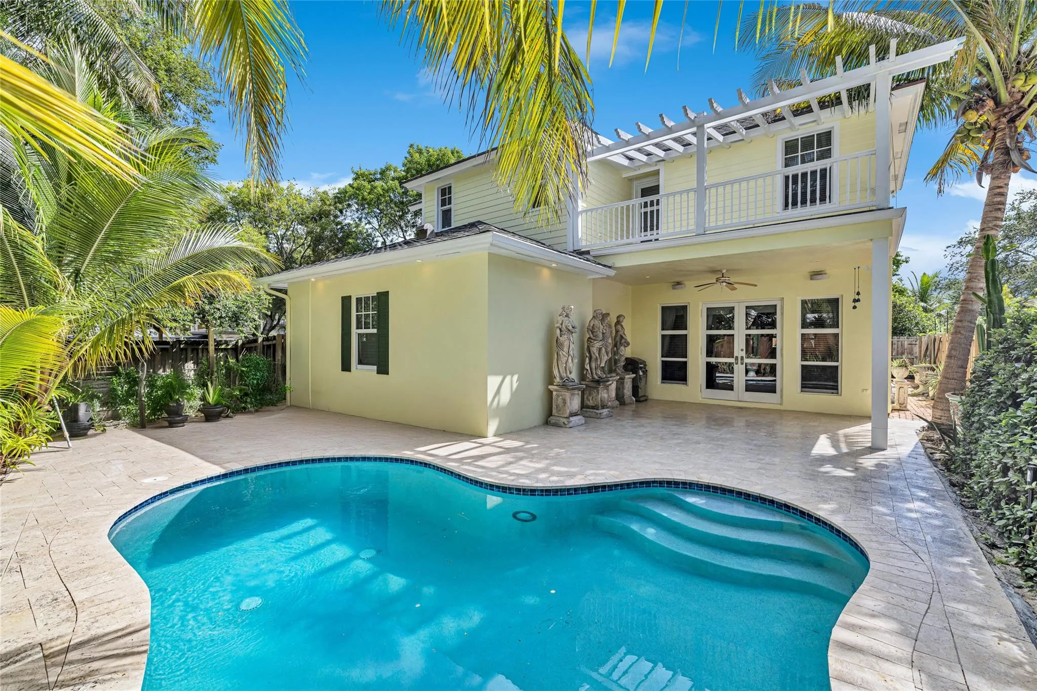 317 N Victoria Park Rd