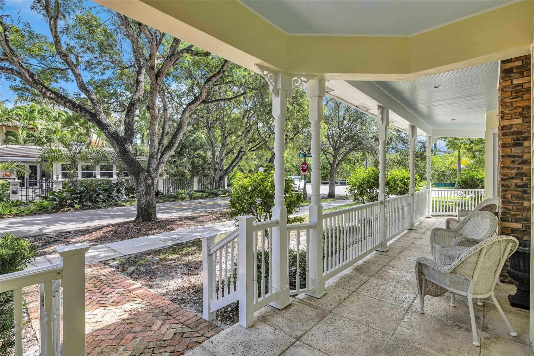 317 N Victoria Park Rd