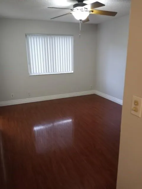 313 Gardens Dr, #204