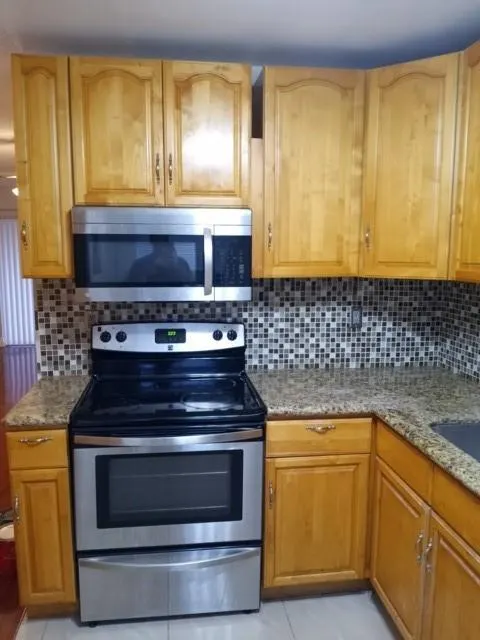 313 Gardens Dr, #204