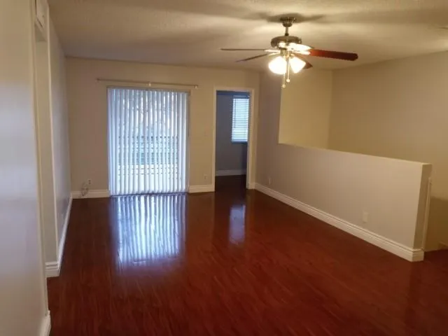 313 Gardens Dr, #204