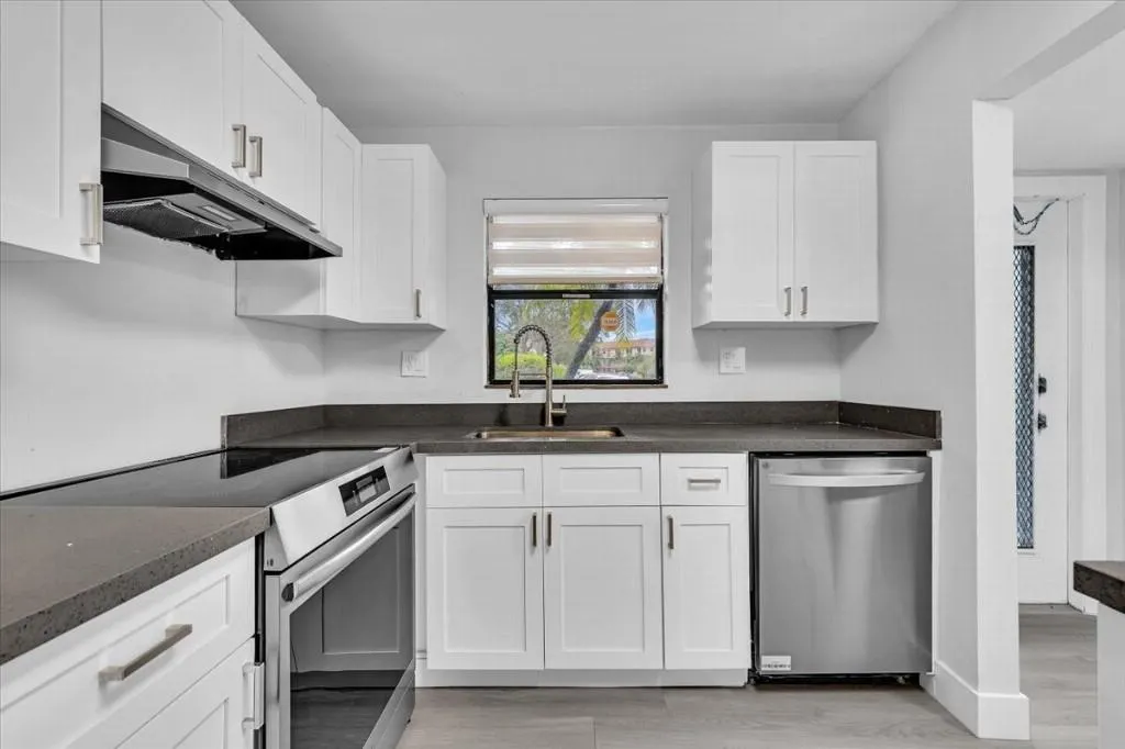10220 NW 30th Ct, #109