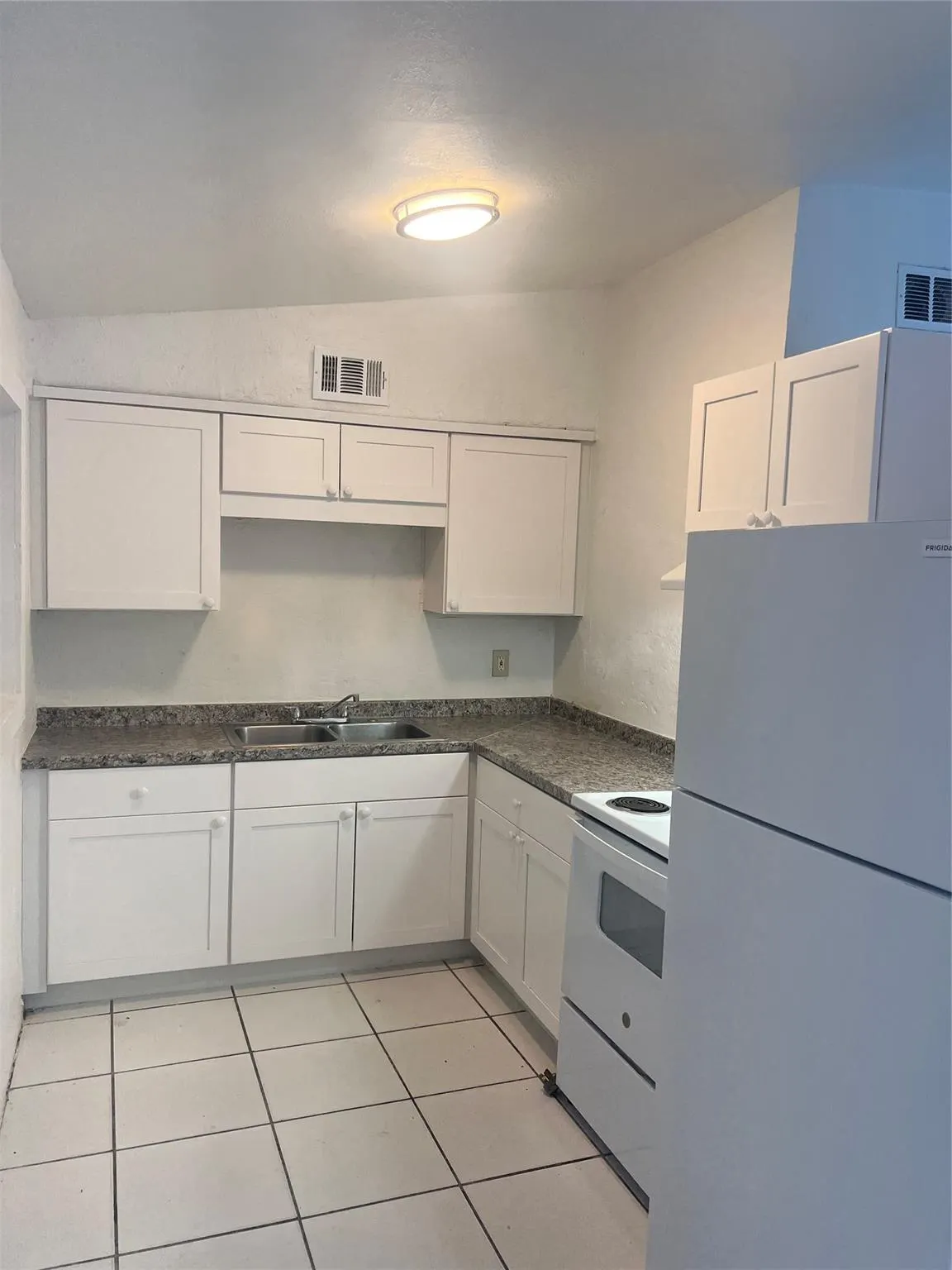 1412 NW 19th Ave
