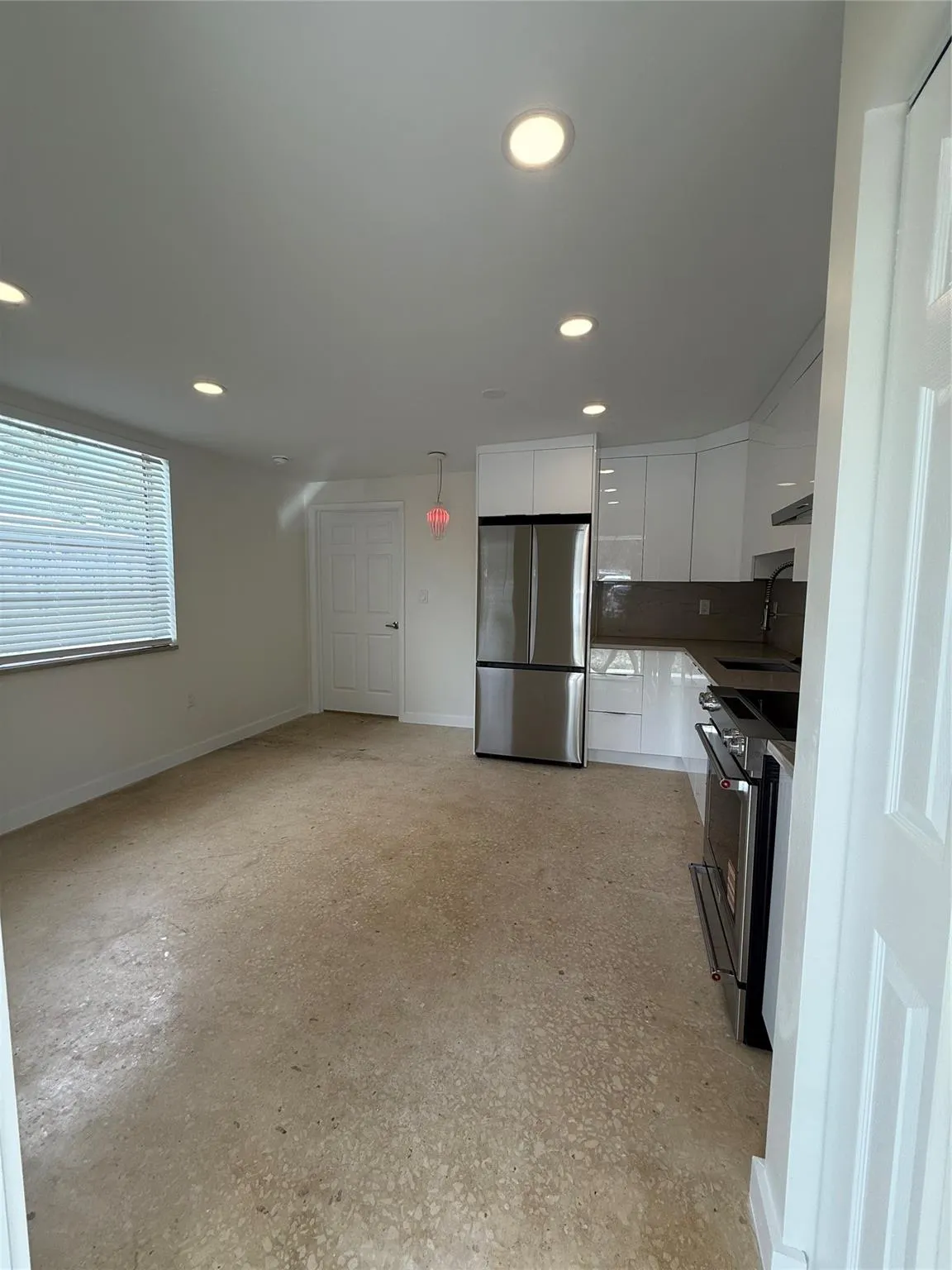 2865 SW 16th St, #5