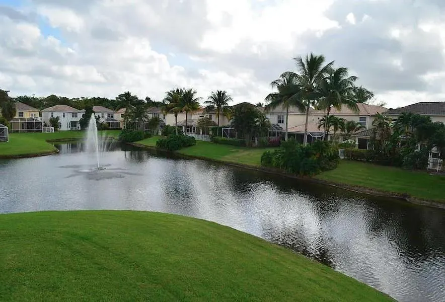 9657 Vineyard Ct