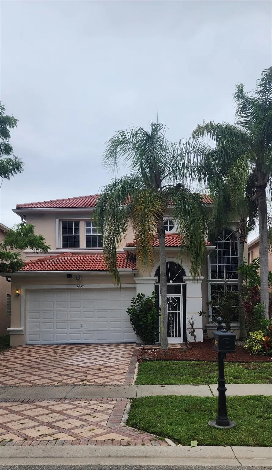 9657 Vineyard Ct