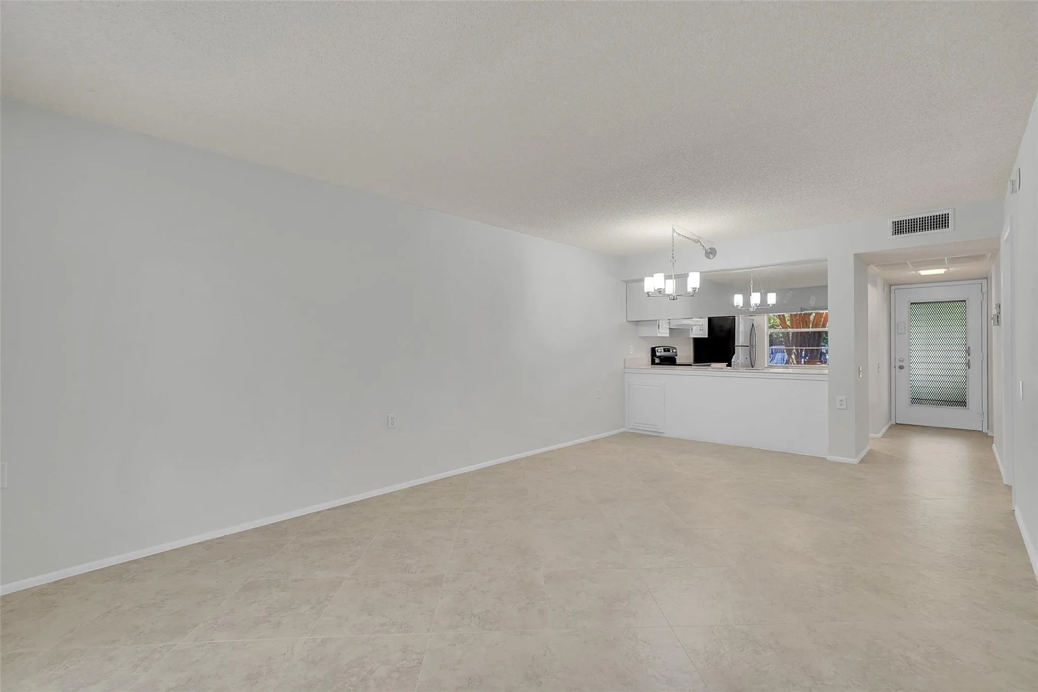 2612 Nassau Bnd, #D1