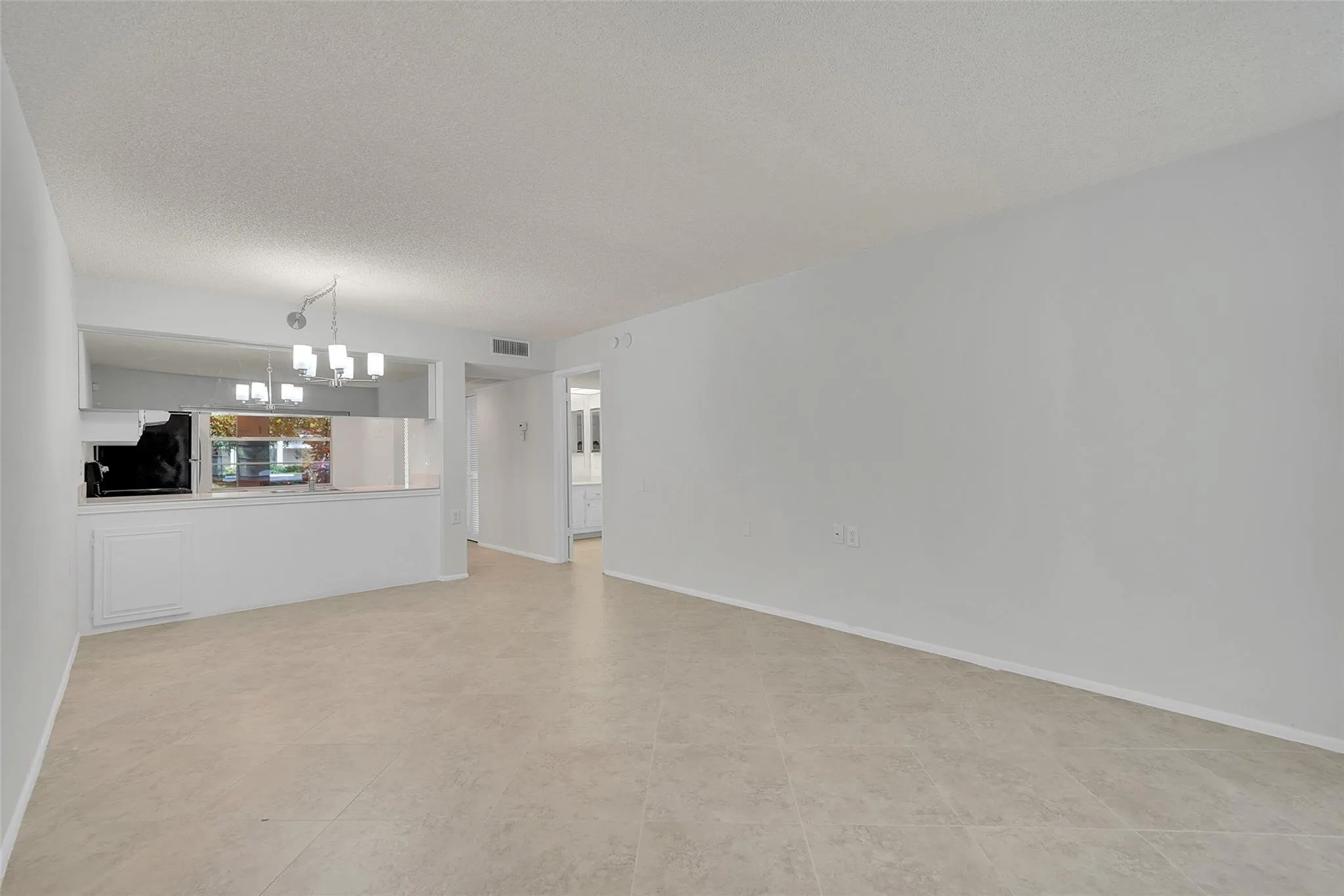 2612 Nassau Bnd, #D1