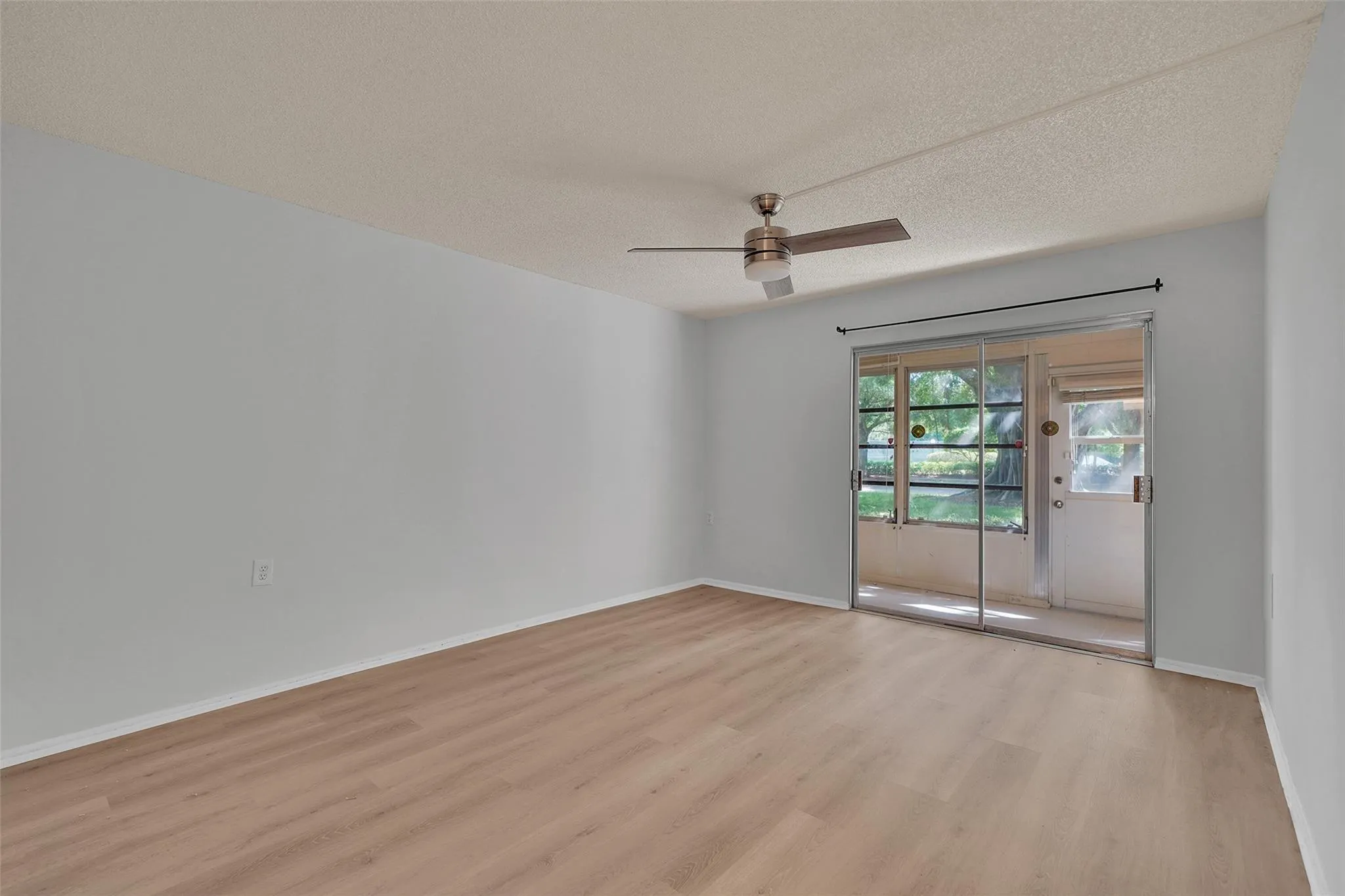 2612 Nassau Bnd, #D1