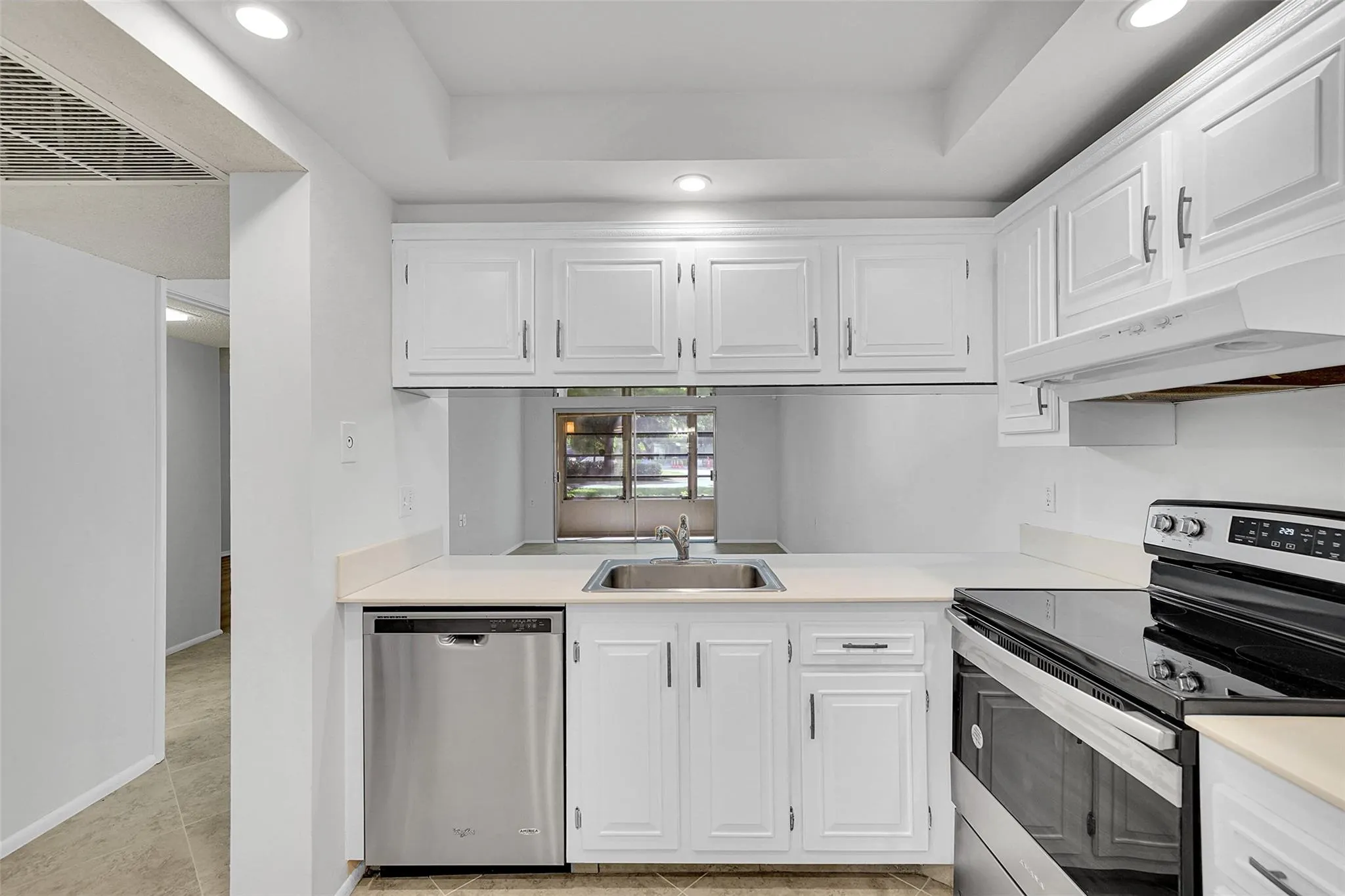 2612 Nassau Bnd, #D1