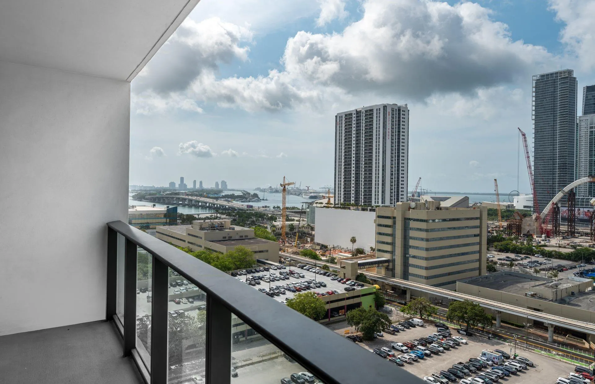1600 NE 1st Ave, #1507