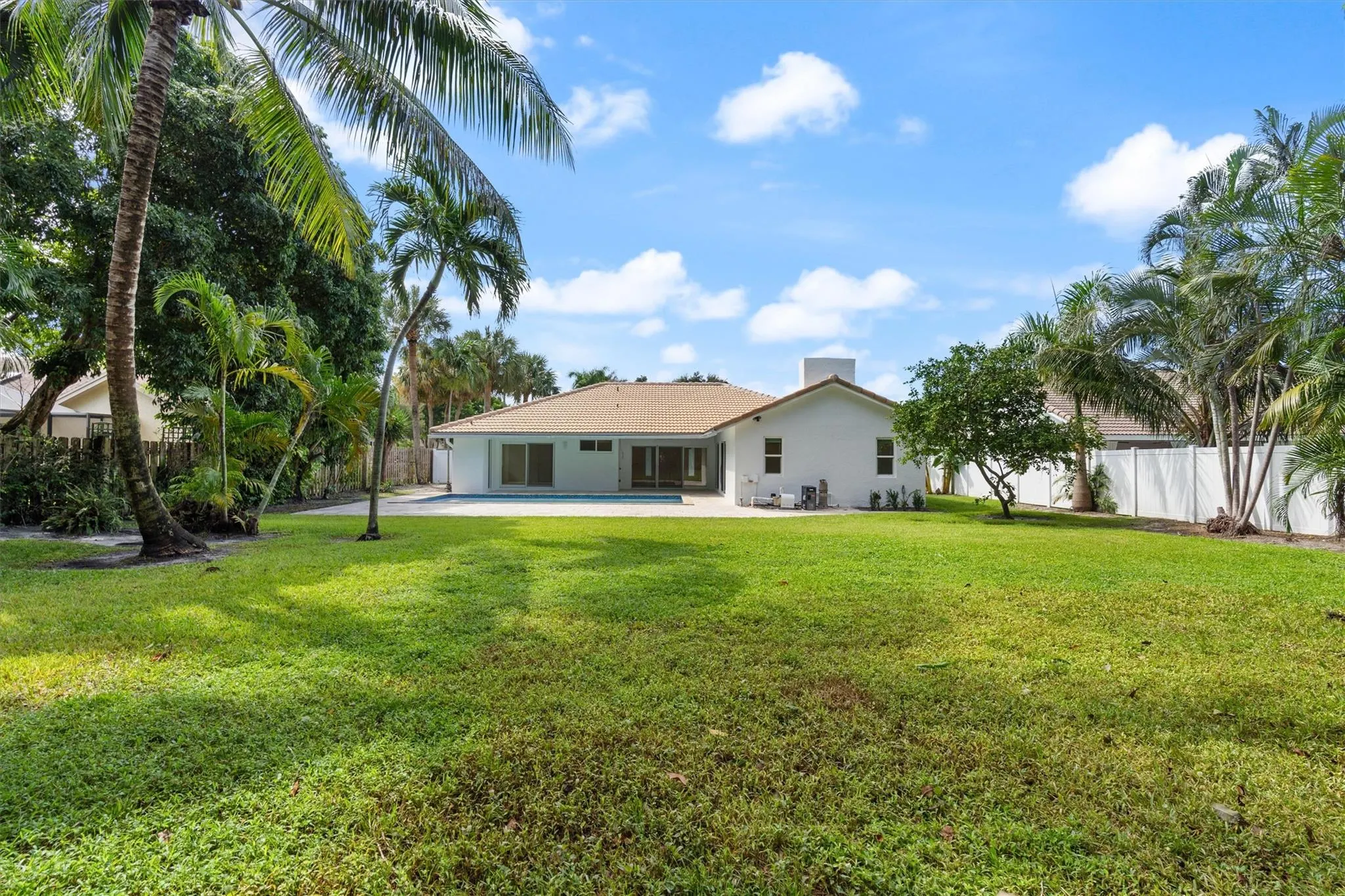 1355 NW 16 Street