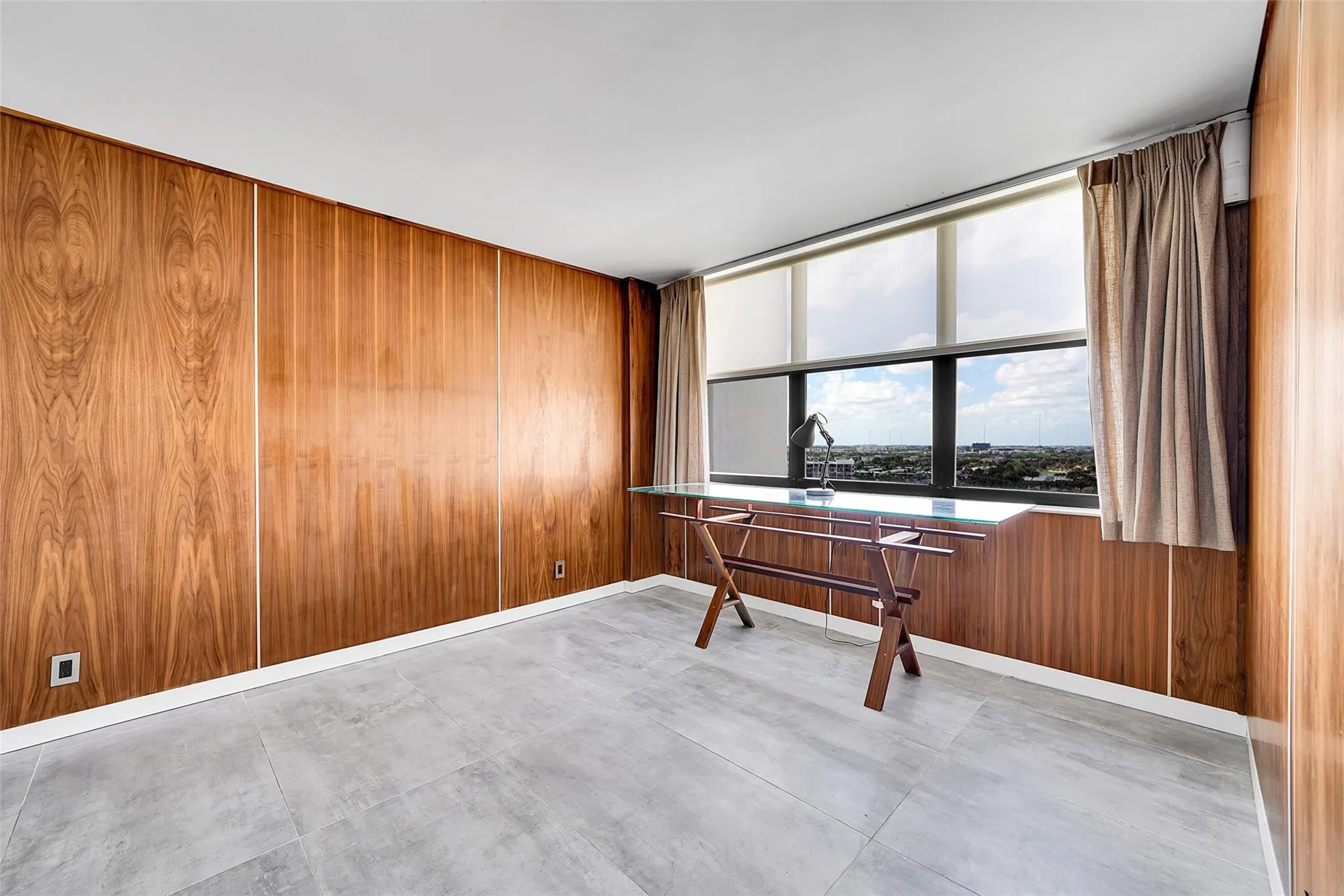 2401 S Ocean Dr, #1505