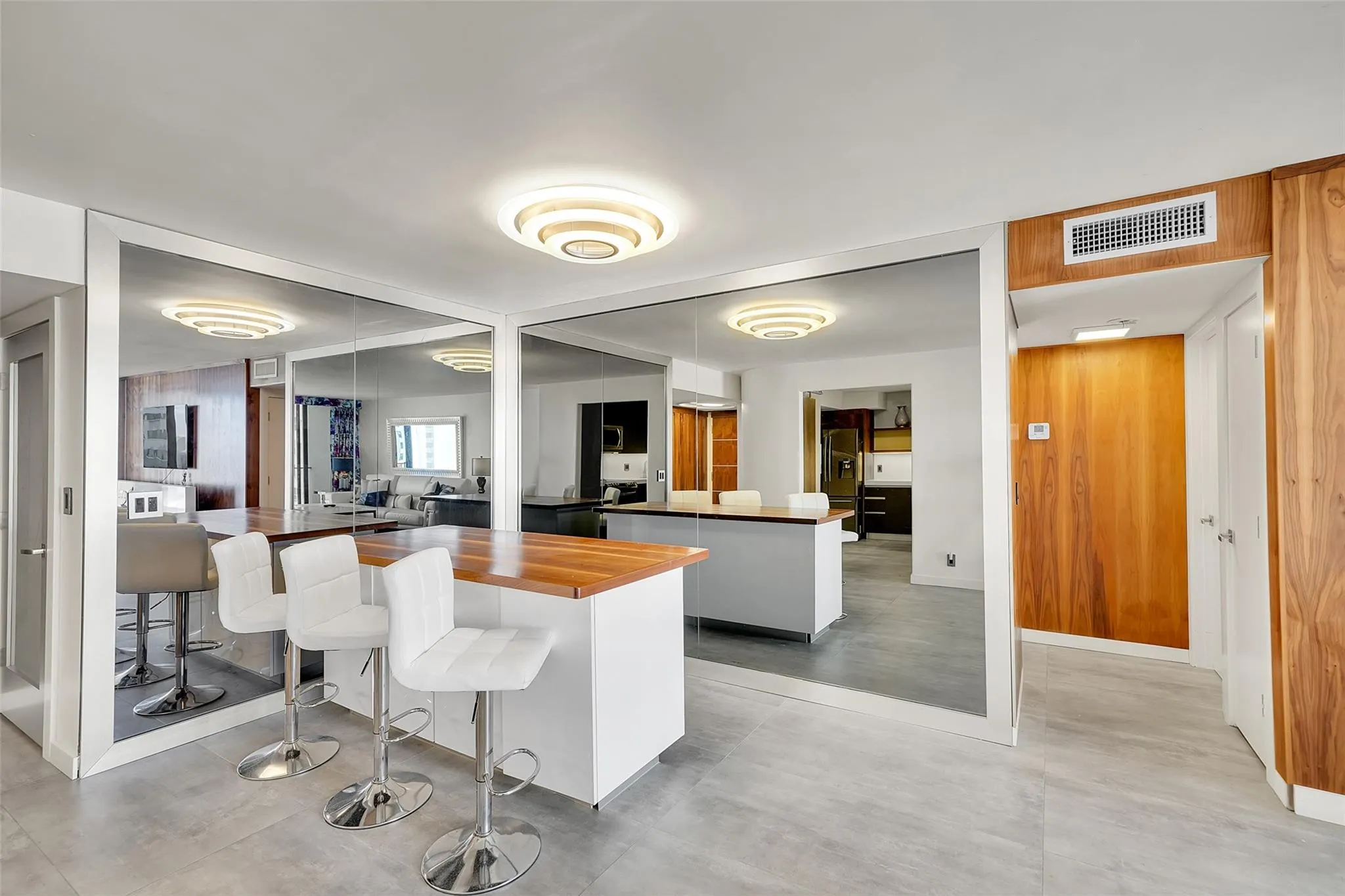 2401 S Ocean Dr, #1505