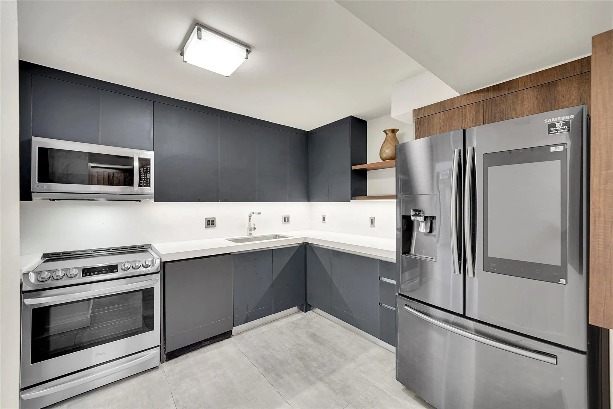 2401 S Ocean Dr, #1505