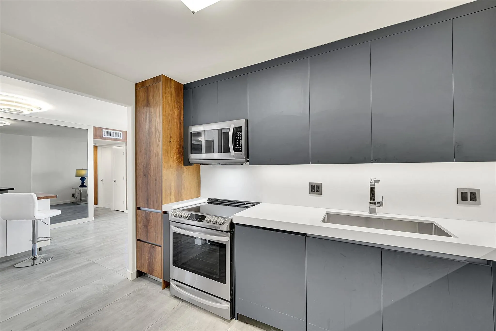 2401 S Ocean Dr, #1505