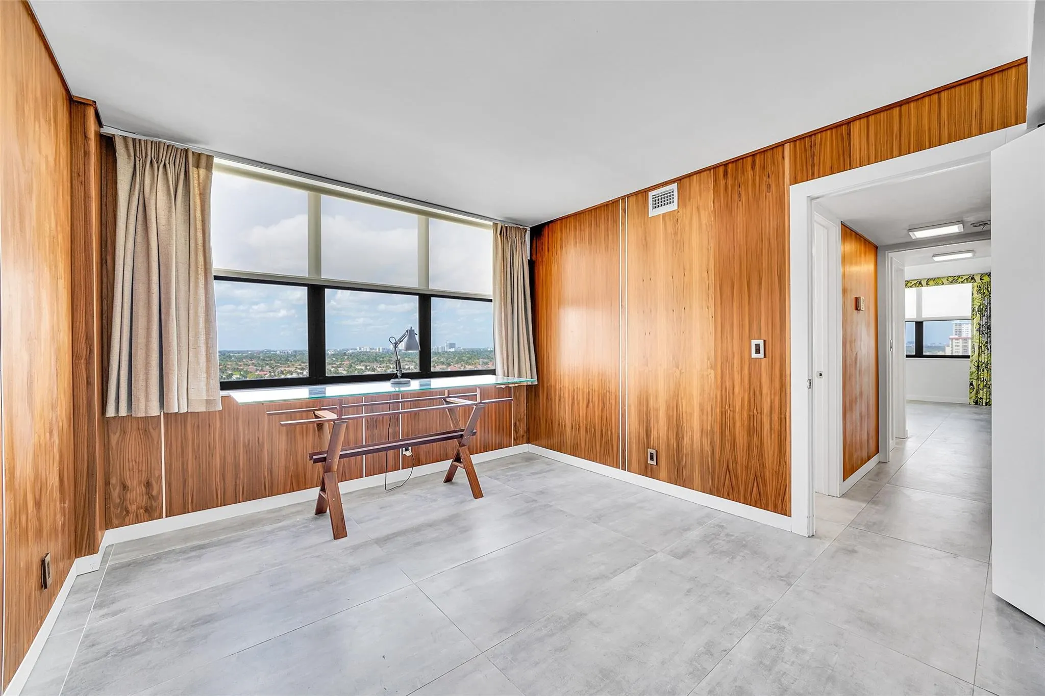 2401 S Ocean Dr, #1505